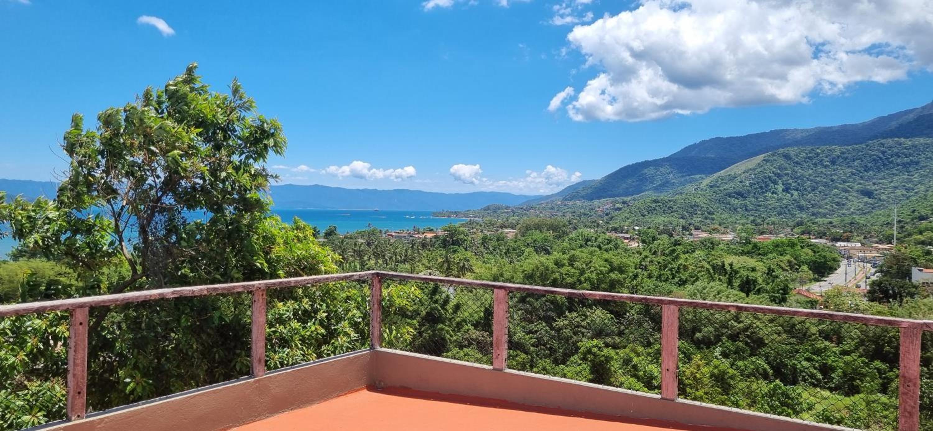 Suite completa Ilhabela - com varanda e vista panorâmica