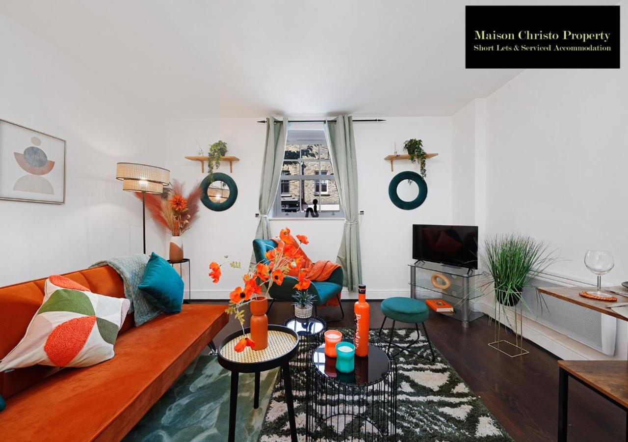 Kirkwall 1Bedroom Apt Sleeps 4 with Wifi & Lesiure By Maison Christo Property Short Lets & Serviced Accommodation