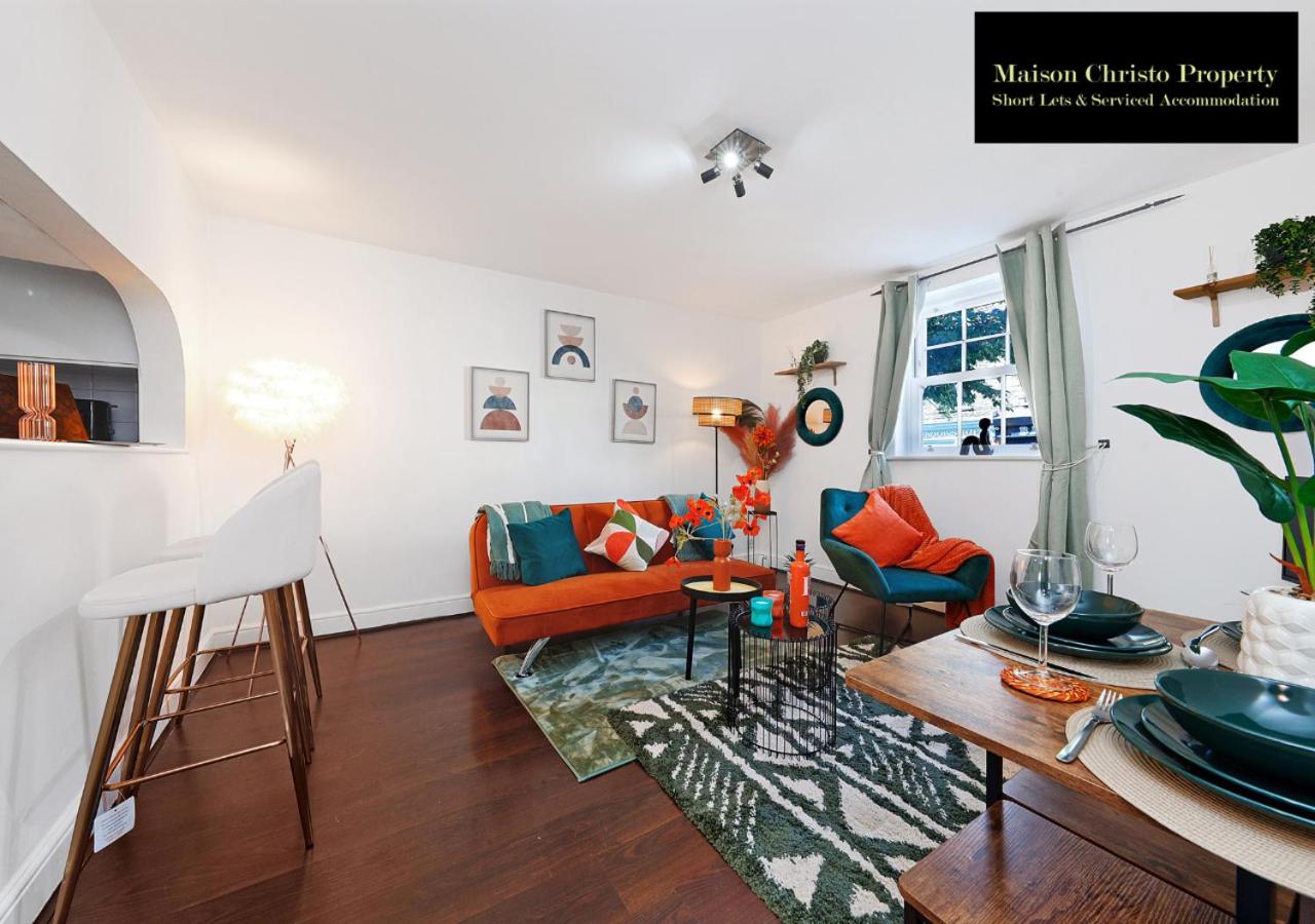 Kirkwall 1Bedroom Apt Sleeps 4 with Wifi & Lesiure By Maison Christo Property Short Lets & Serviced Accommodation