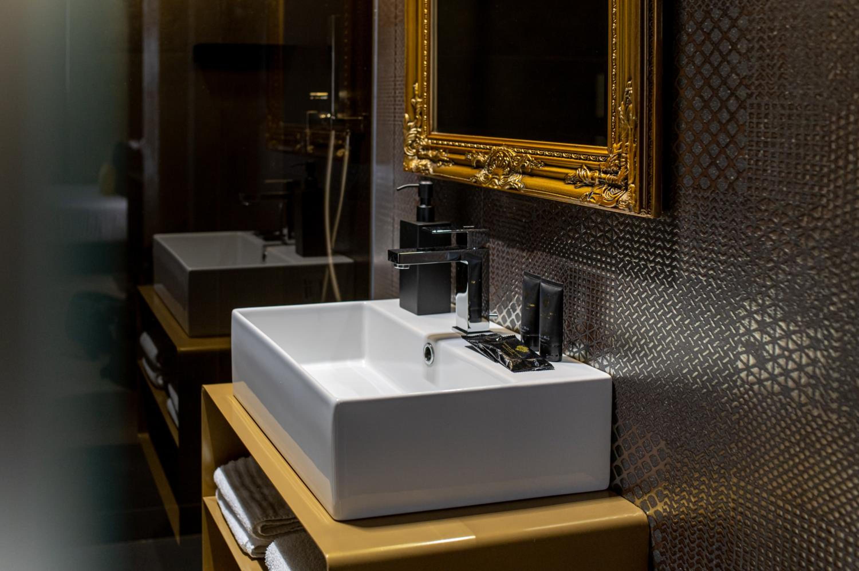 Plebiscito Boutique Rooms
