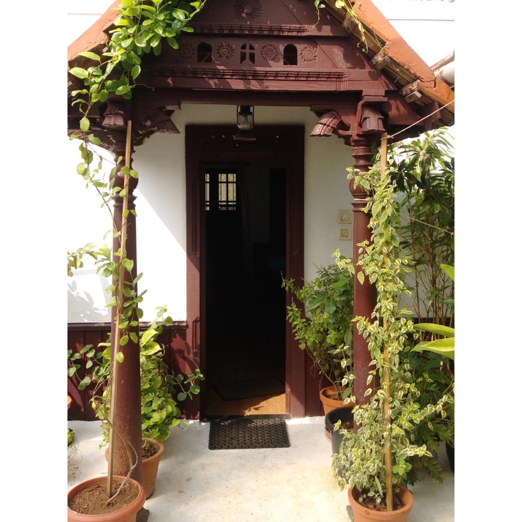 Reds Residency - Homestay