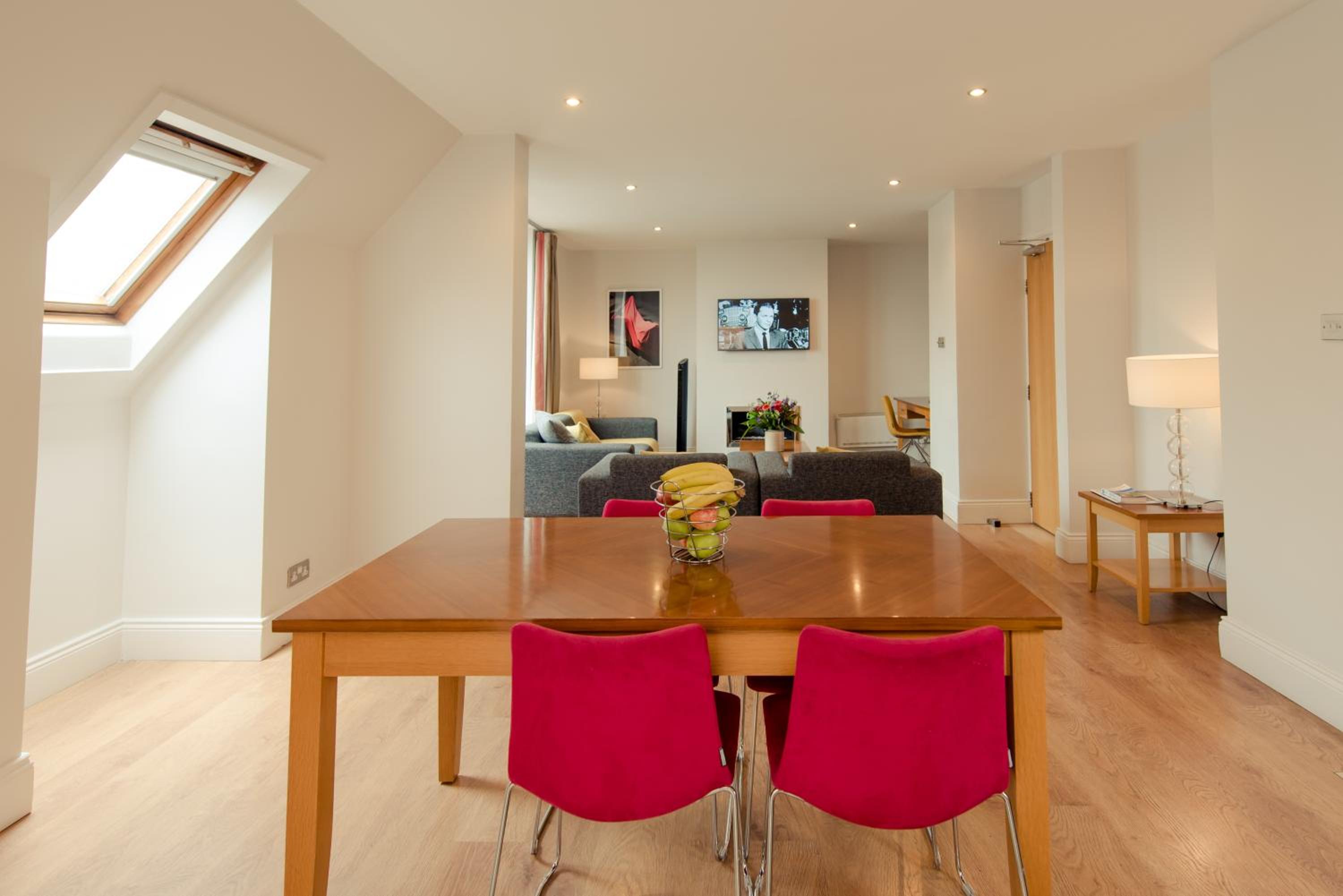 PREMIER SUITES Dublin, Leeson Street