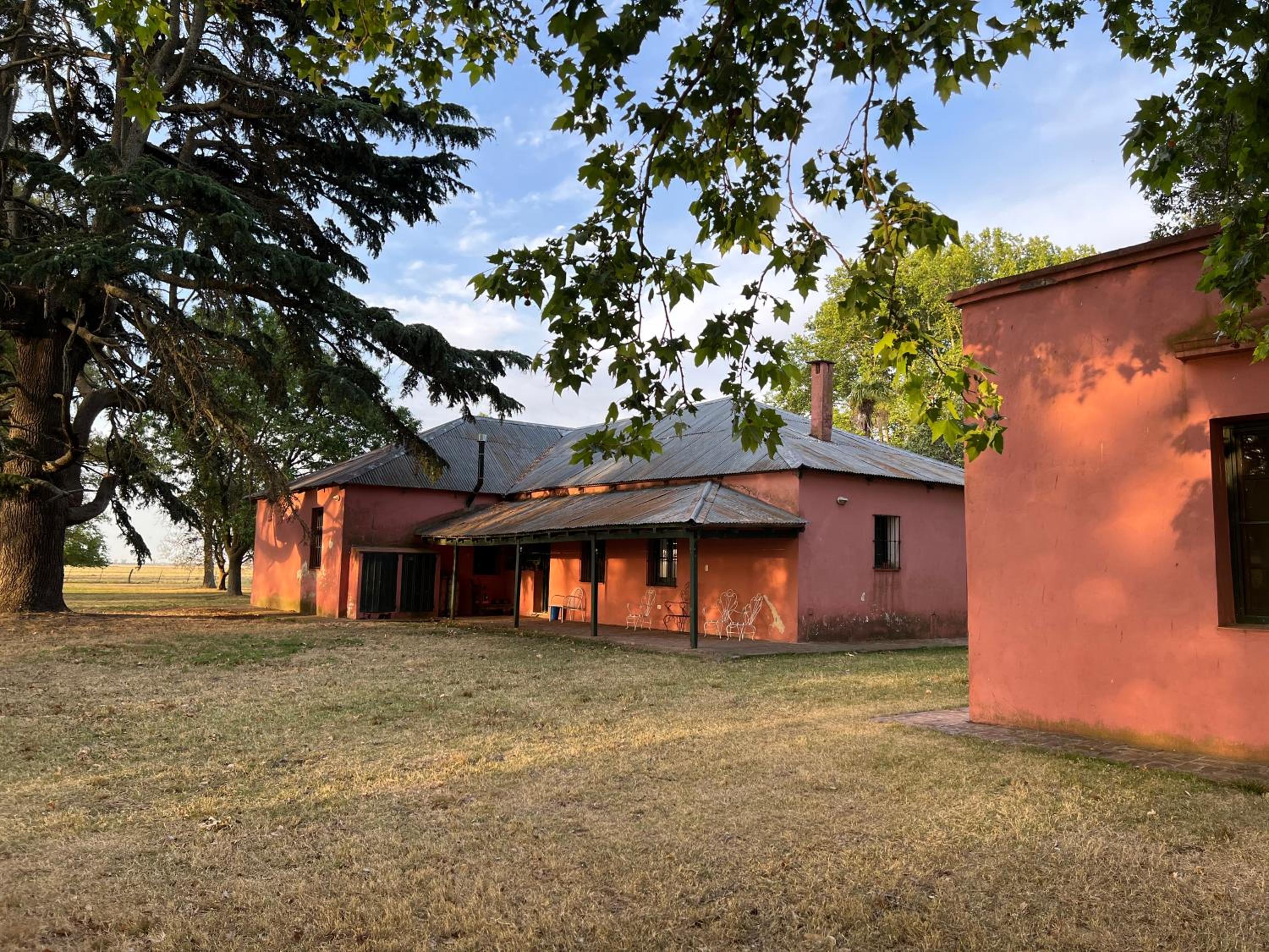Casa de campo “Los Ombues”