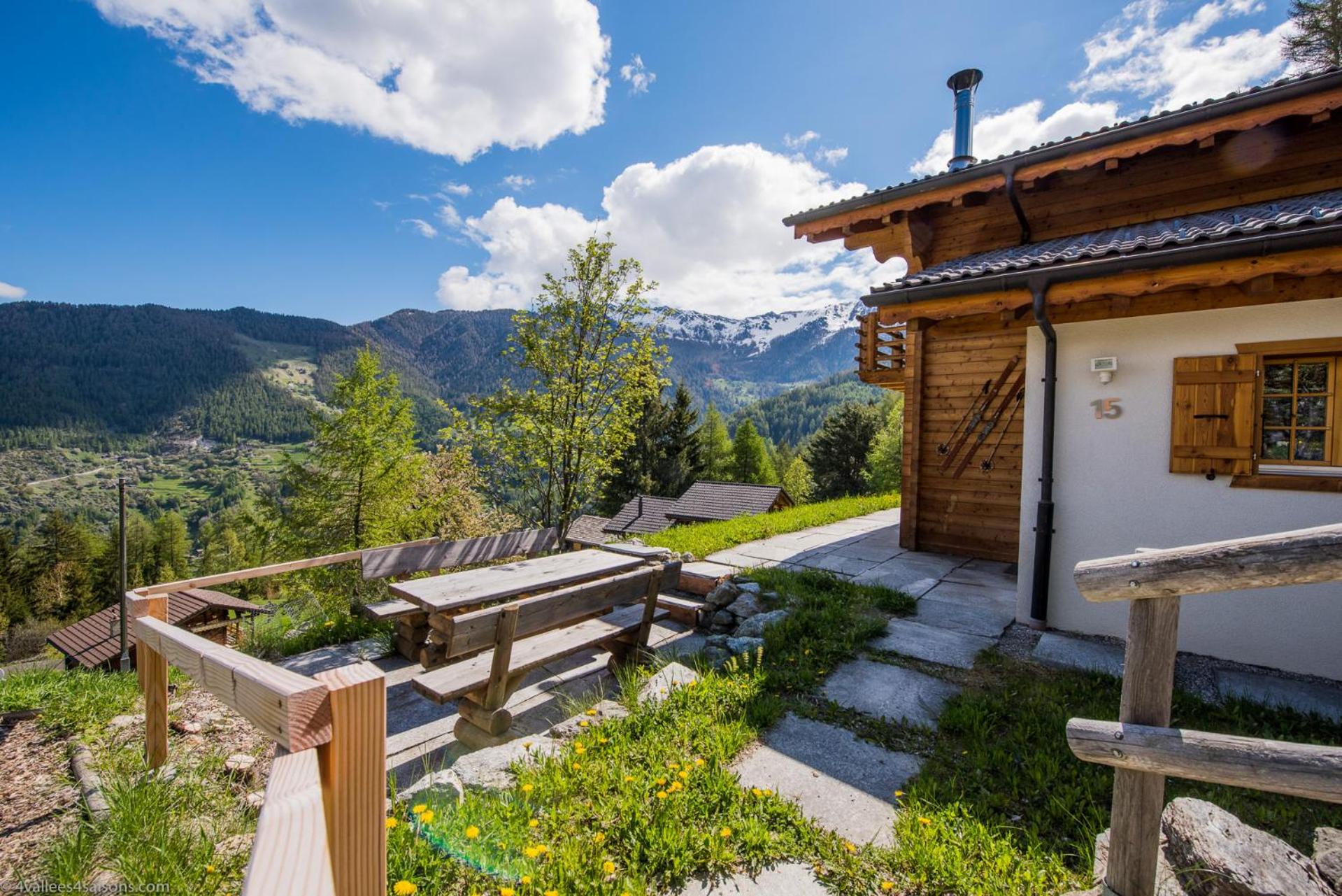 Chalet Colonia view 3