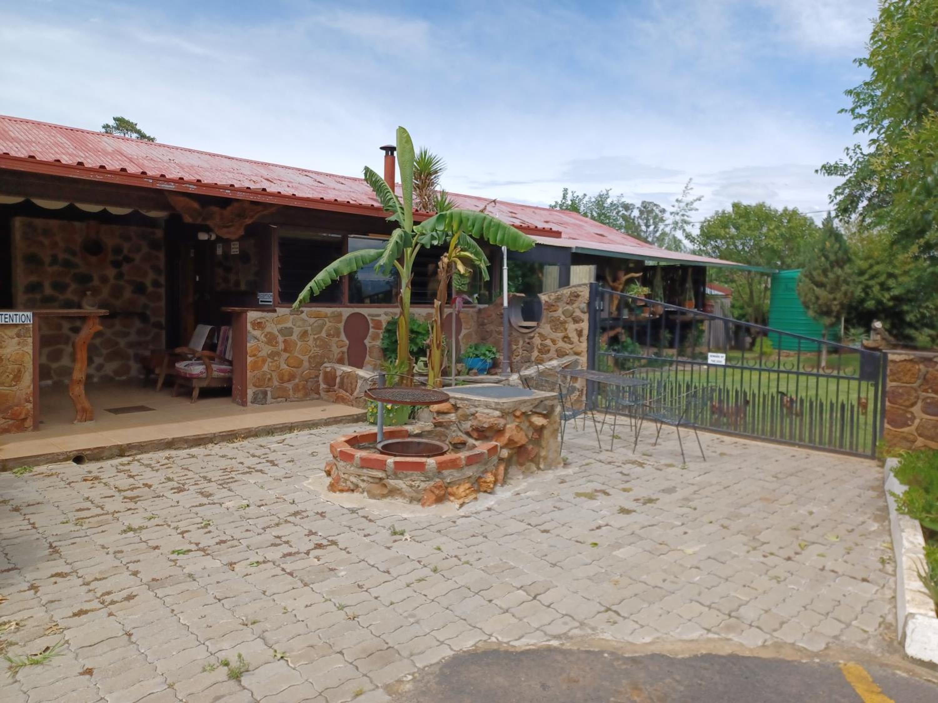 KHAYA LANGA Guest House & Contractors Accommodation view 2