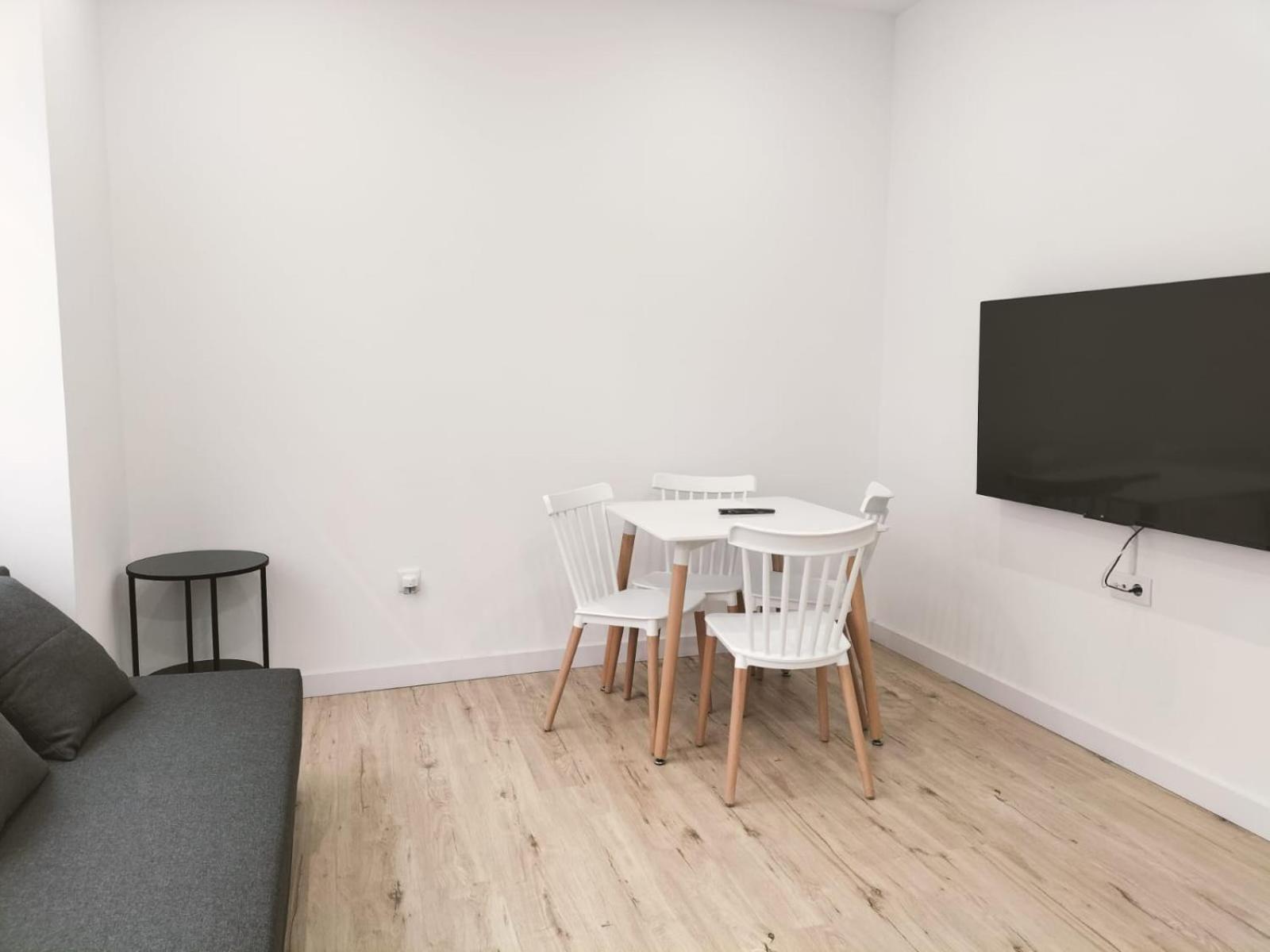 Apartamentos La Brava by gaiarooms
