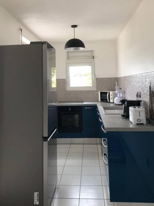 T3 de Standing aux trois ilets / Vue Mer