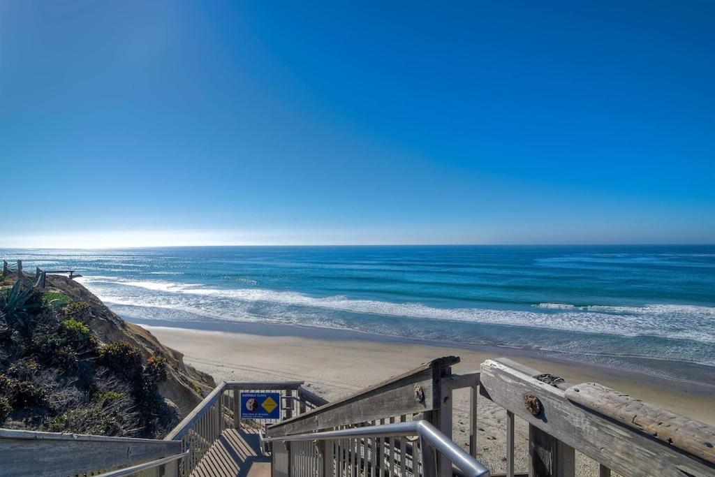 Oceanfront Views, Heated Pool, Hot Tubs, Parking view 3