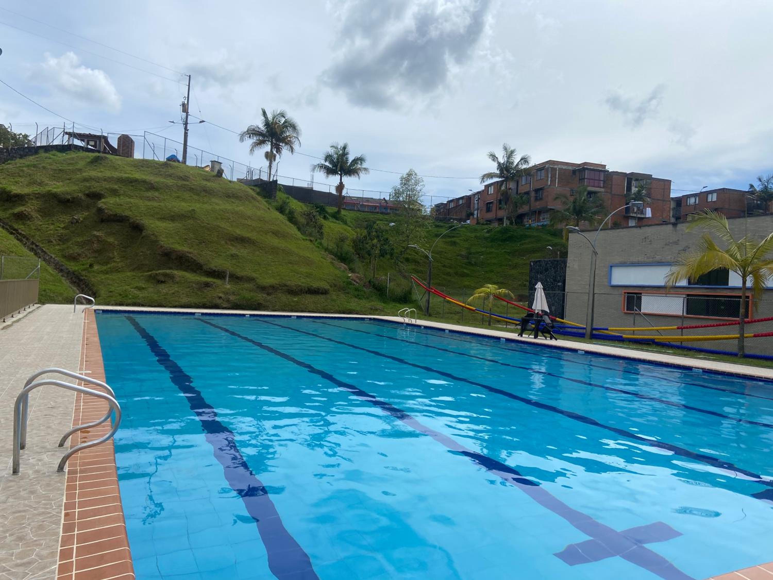 Apartamento con Vista y acceso al lago en Guatape