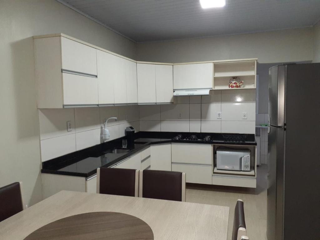 Casa térrea para família no centro de Ametista!