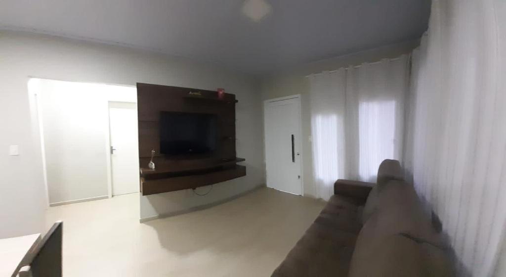 Casa térrea para família no centro de Ametista!