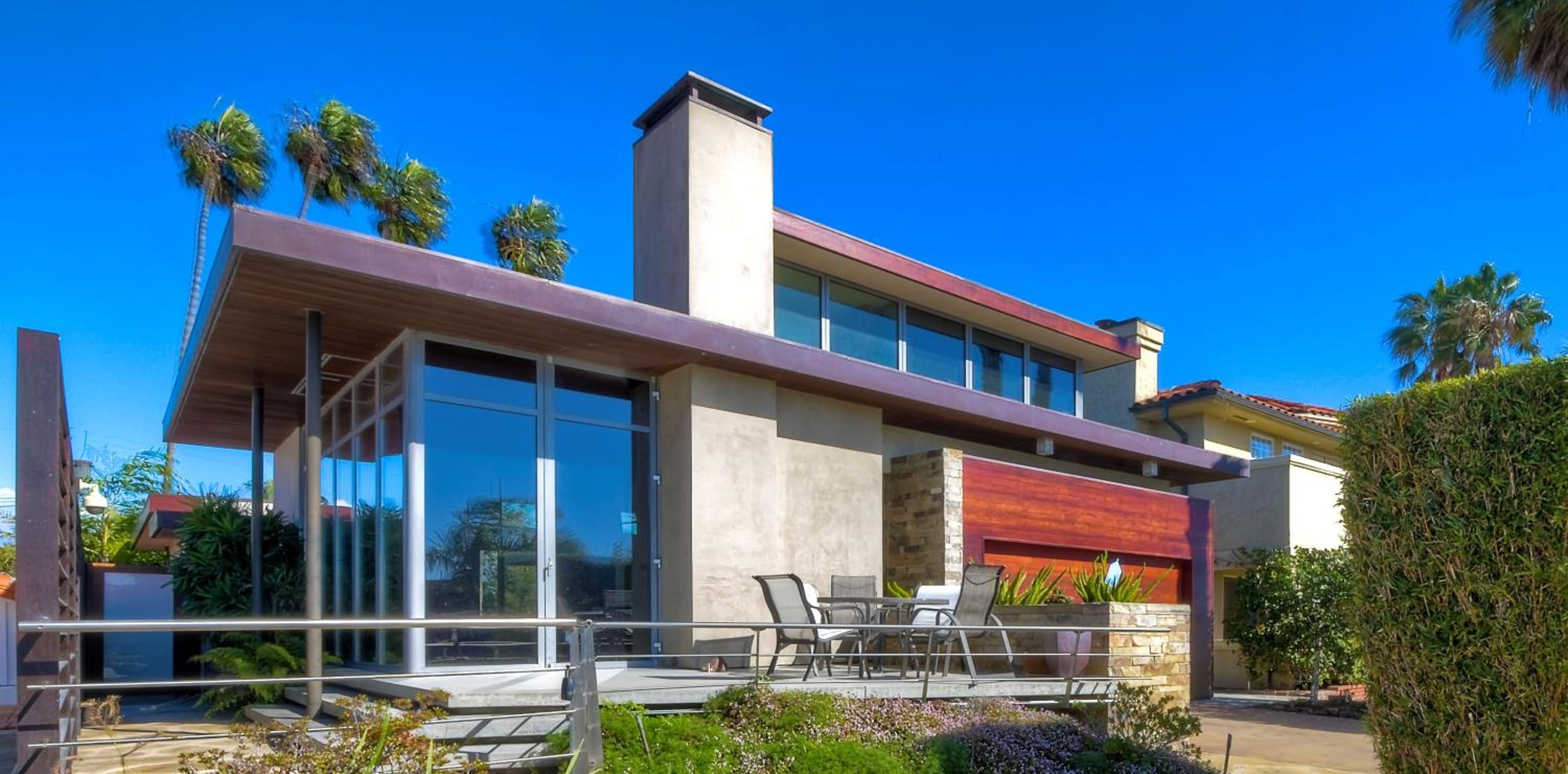 Mid-Century Modern, Award Winning Home, Hot Tub view 4