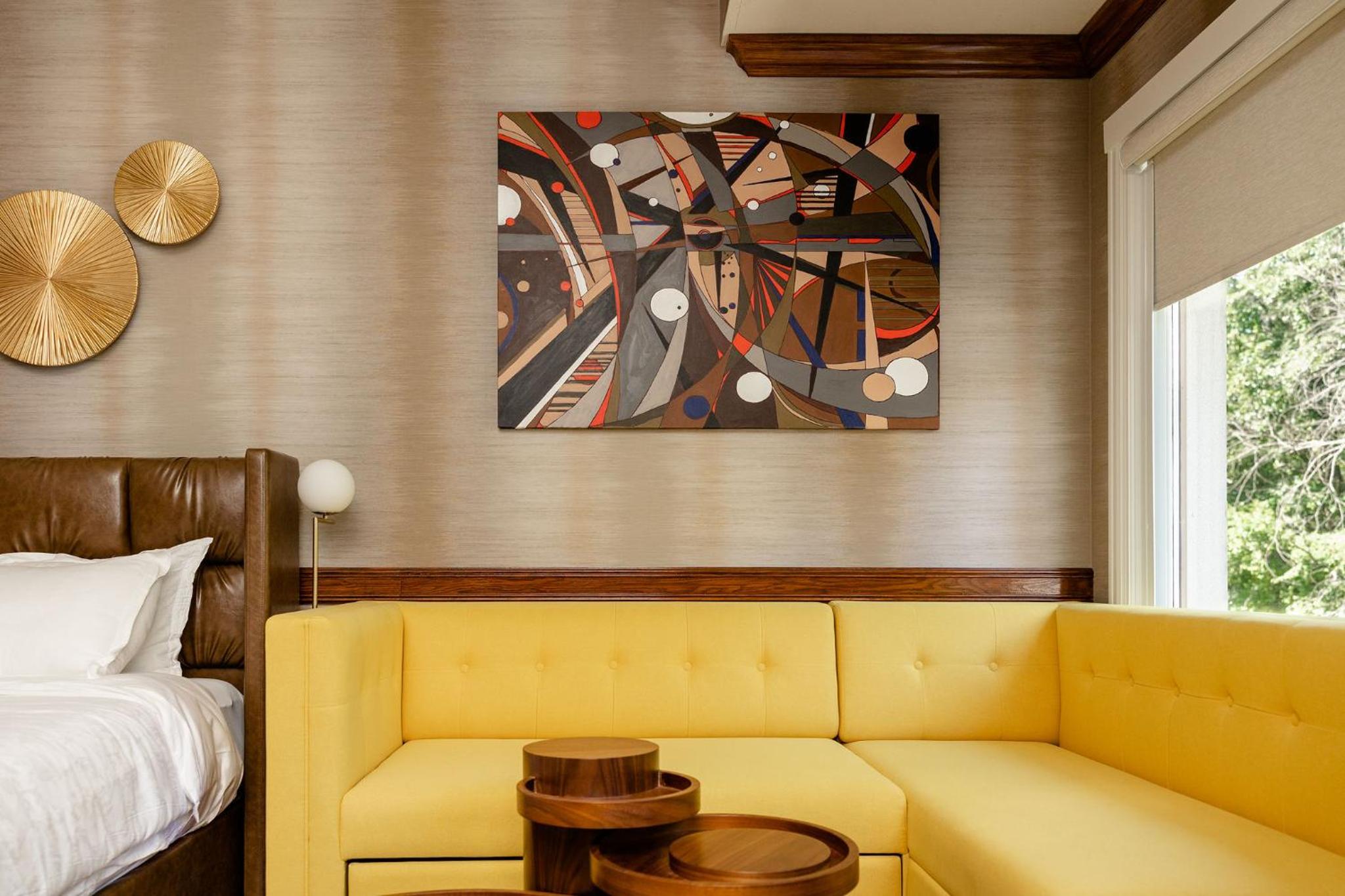 Chateau Merrimack Hotel & Spa