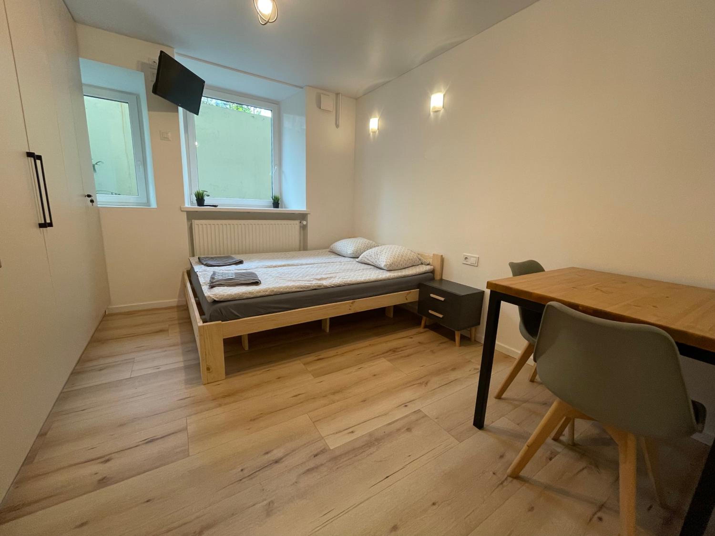 Modern guest house in city center I Room 3 view 2
