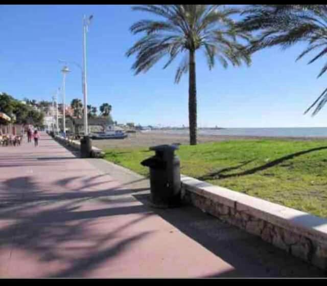 Apartamento en primera línea de playa El Palo
