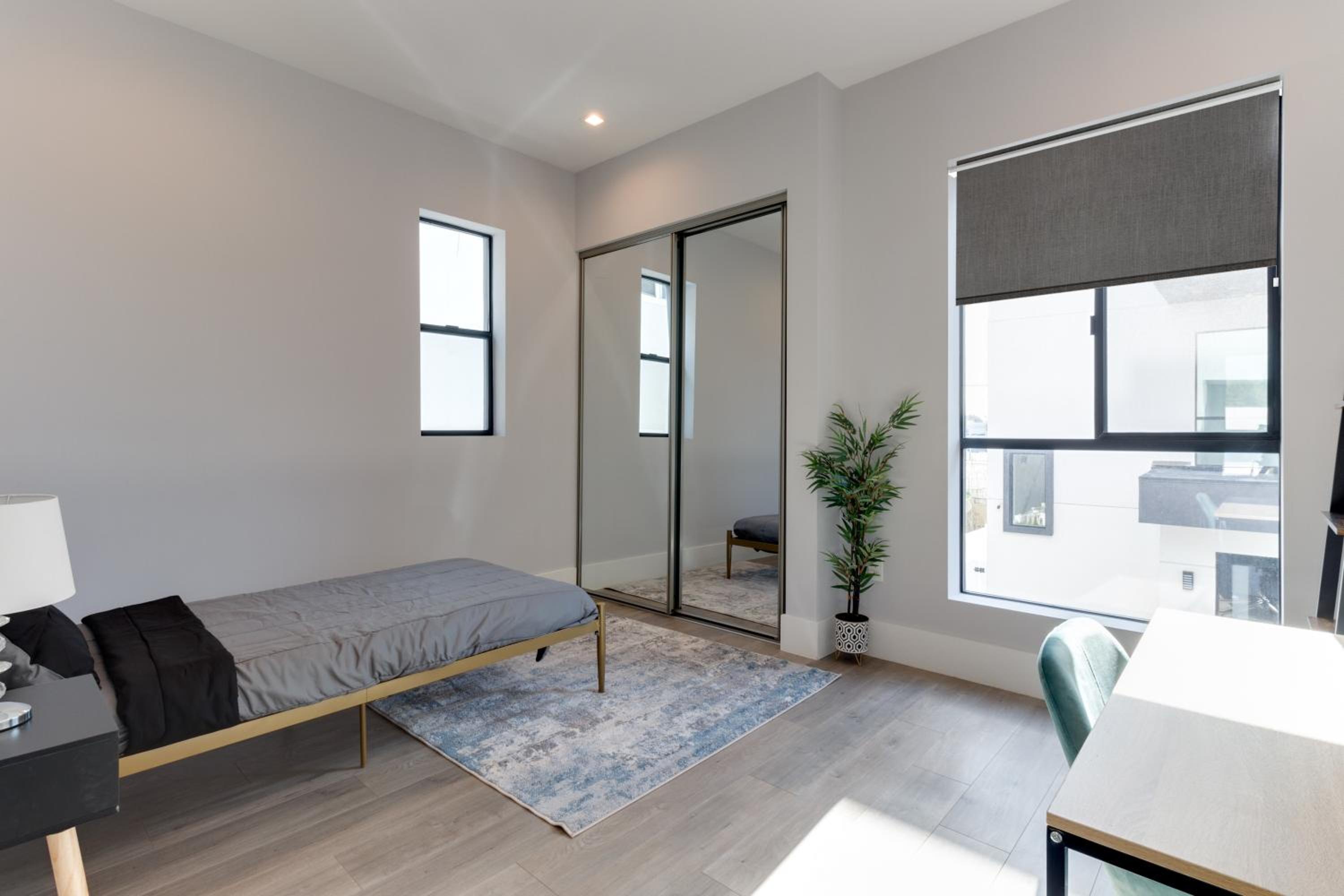 Modern 5 Bedroom Masterpiece With Rooftop Deck