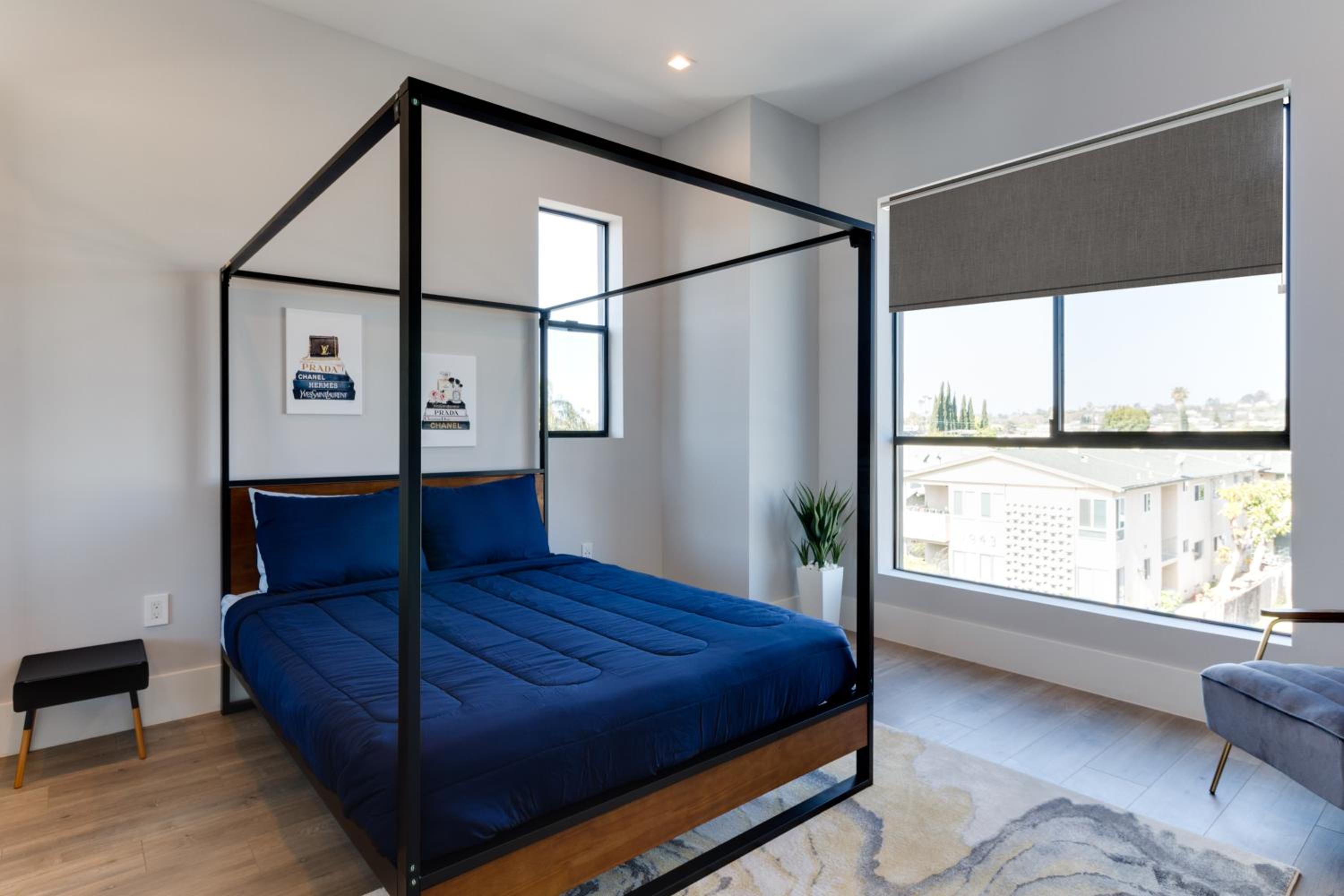 Modern 5 Bedroom Masterpiece With Rooftop Deck