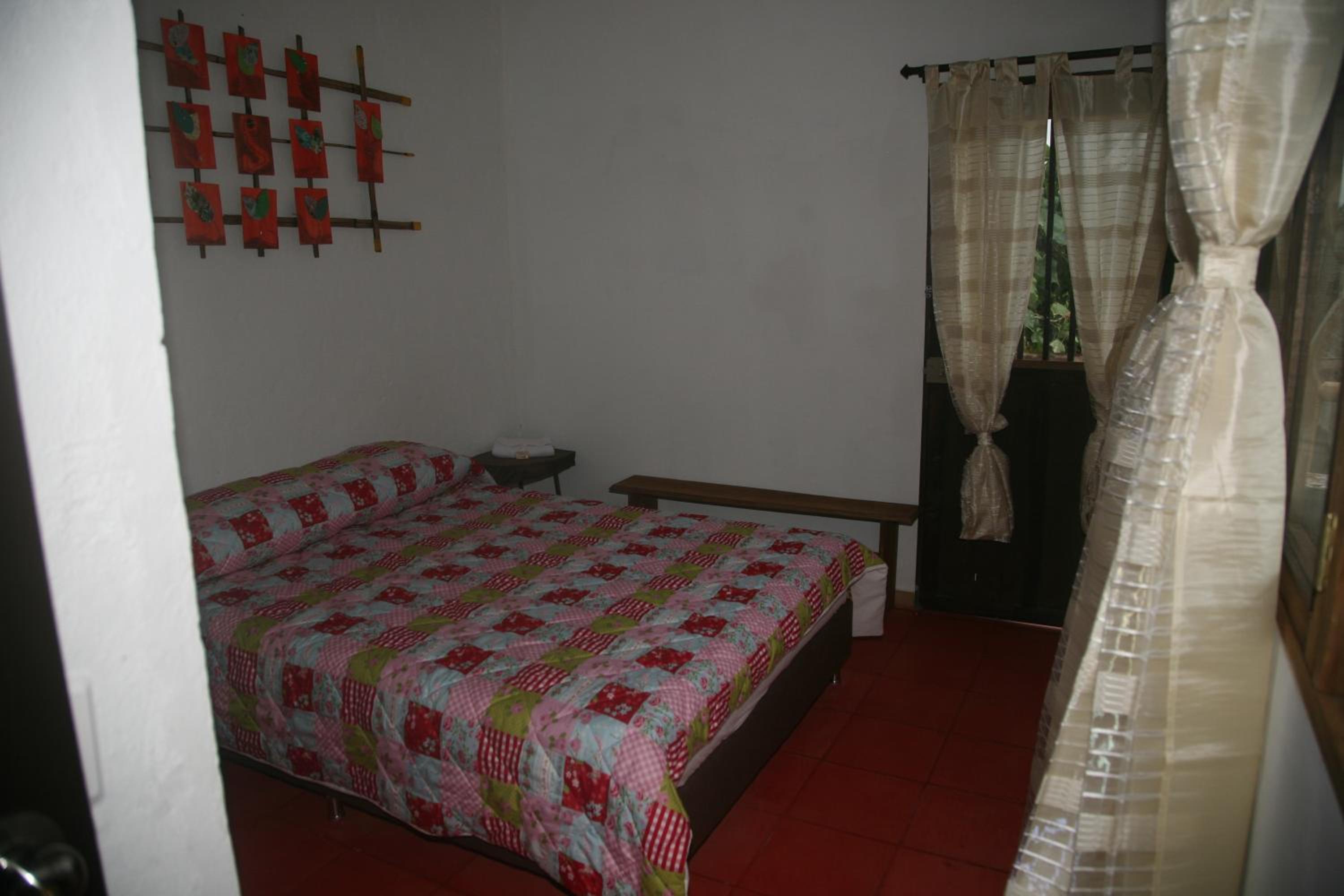 Photo 33