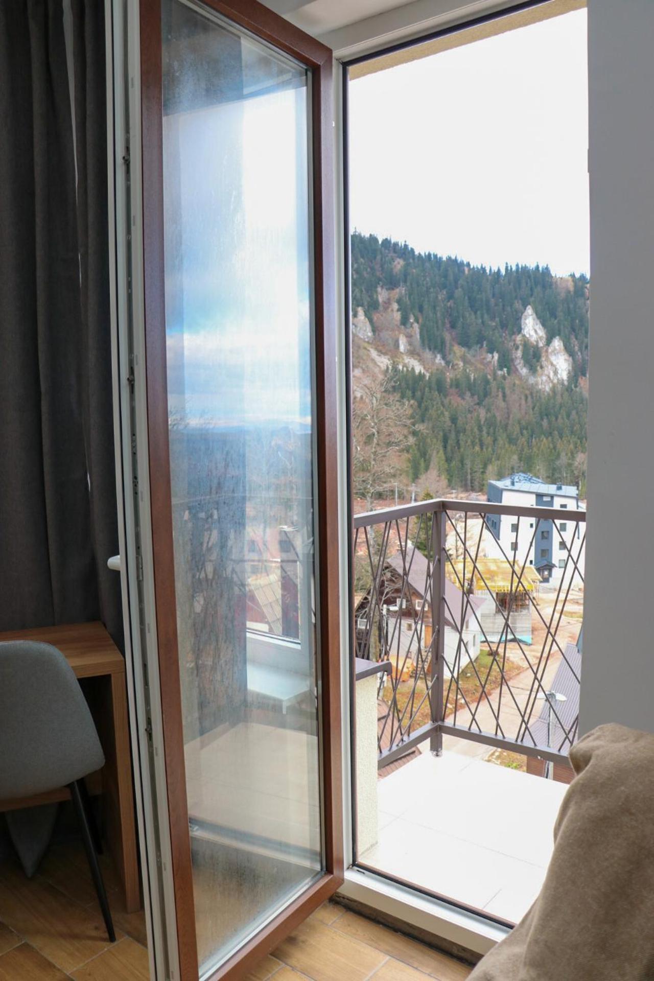 Nivalis Hill 21