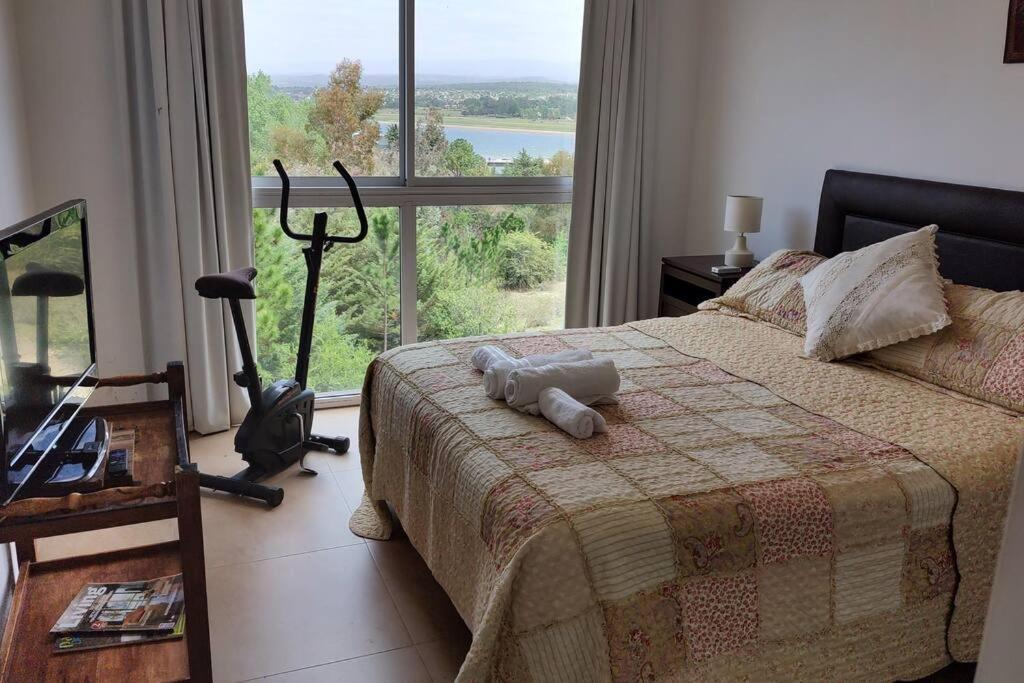 Condominio Monte Molinos - Departamento en Náutico frente al Lago