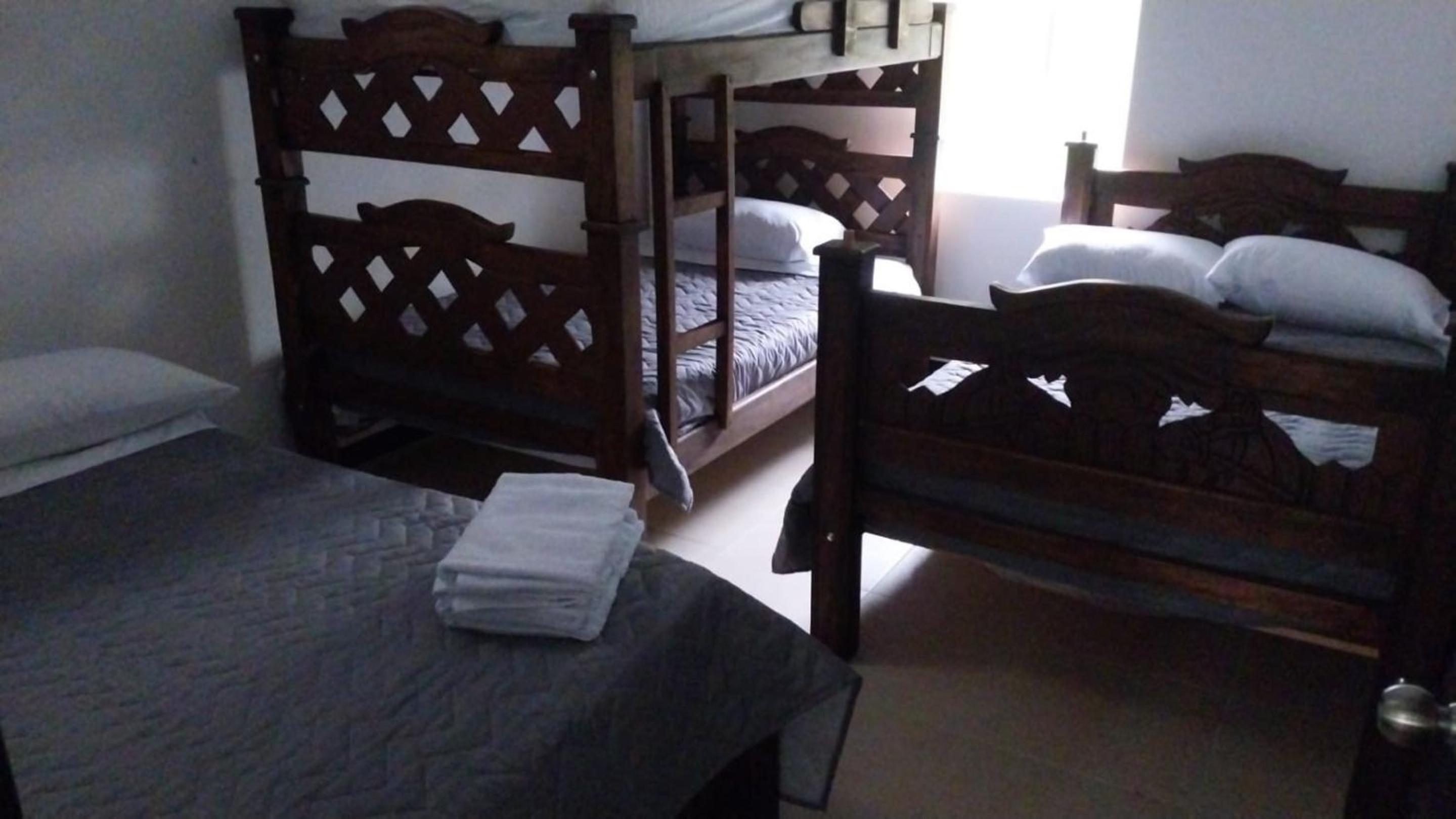 Villa Natalia Finca, 30 personas, jacuzzi 10 minutos de termales