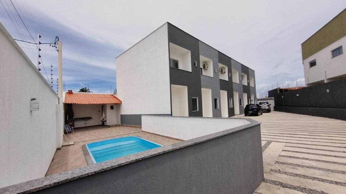 Apartamento em condomínio com 2 quartos para 6 pessoas
