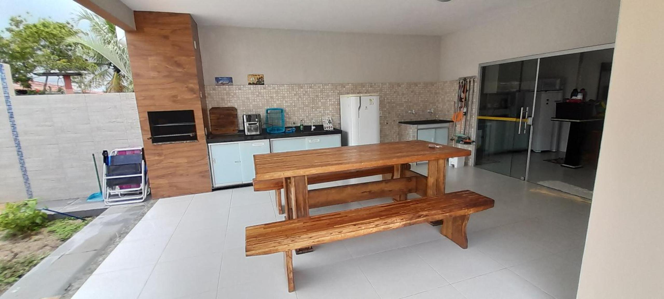 Casa com Piscina em Guaratiba