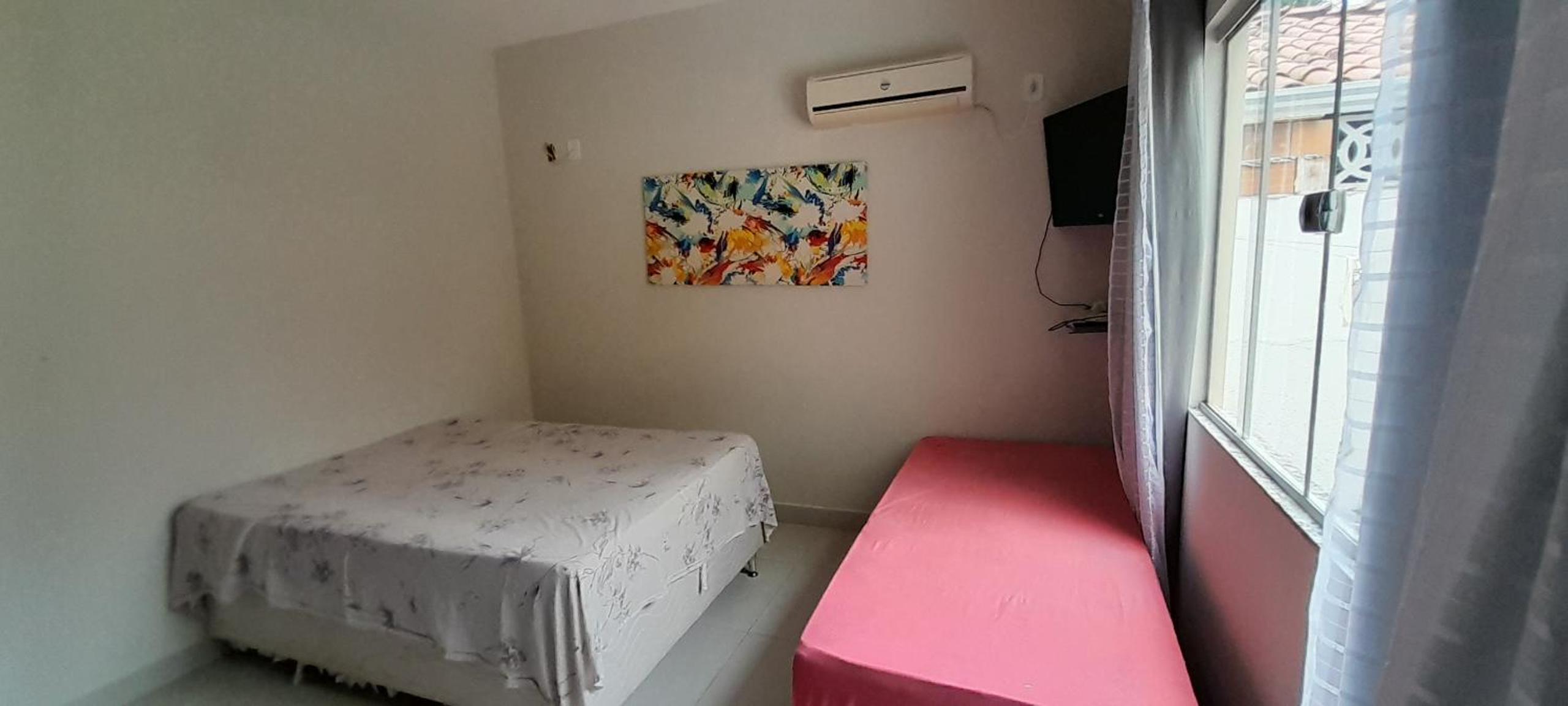 Casa com Piscina em Guaratiba
