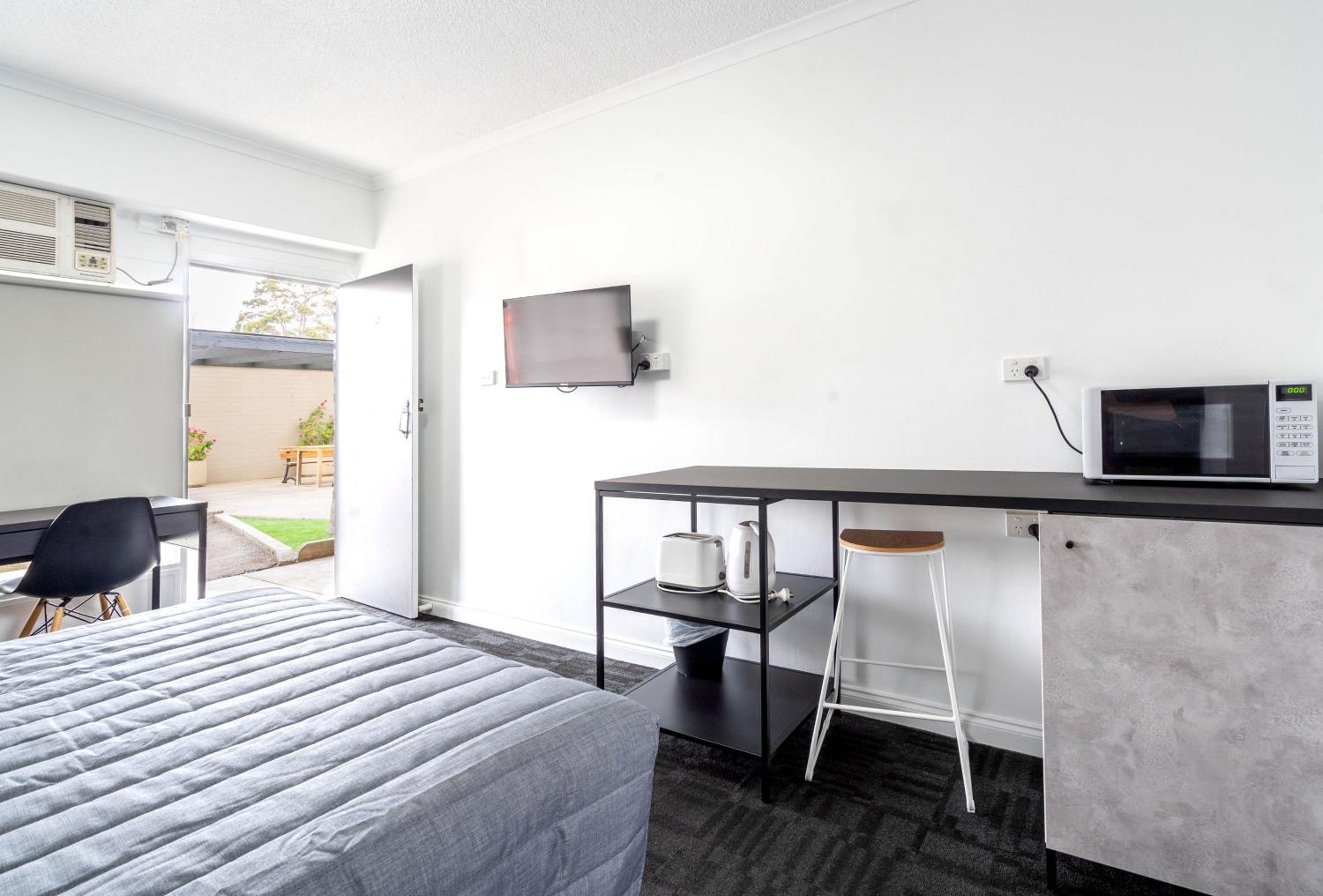City West Motel