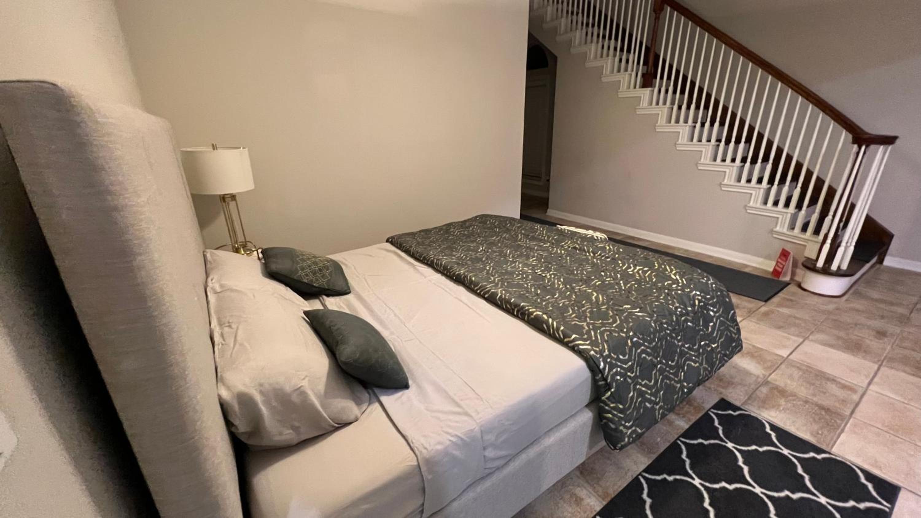 INSPERIT Home at Galleria with heated pool spa view 3