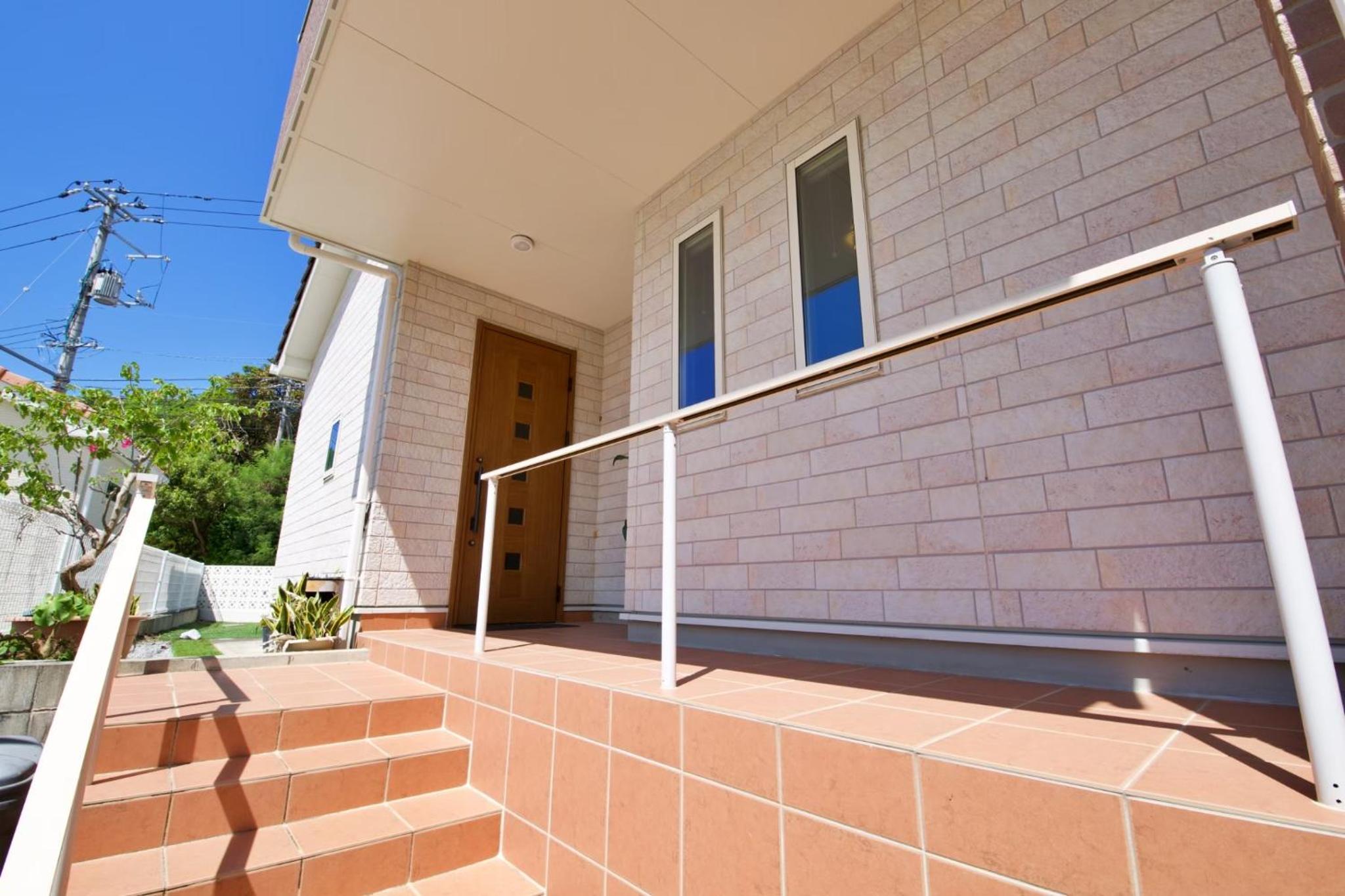 Churaumi House view 2