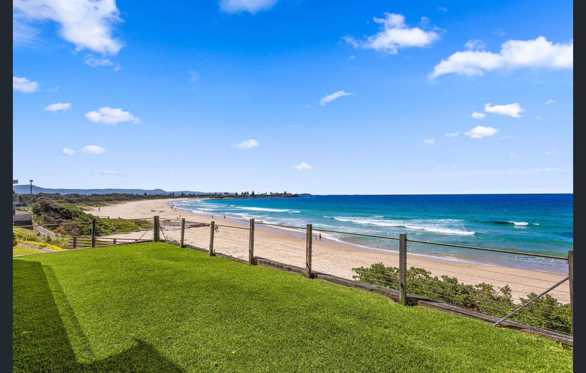 Sea View - Absolute Beachfront Shellharbour