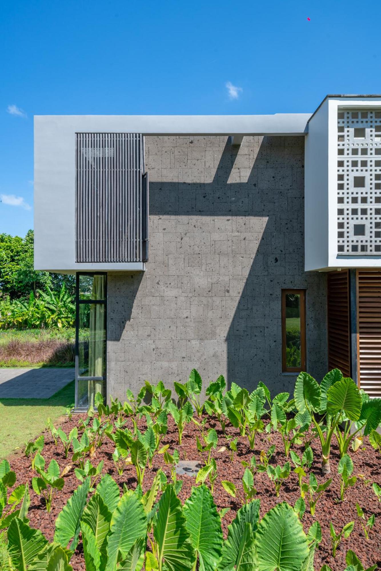 La Maison d'Ulysse - Luxury 4-Bedroom Villa with Pool in Canggu view 4