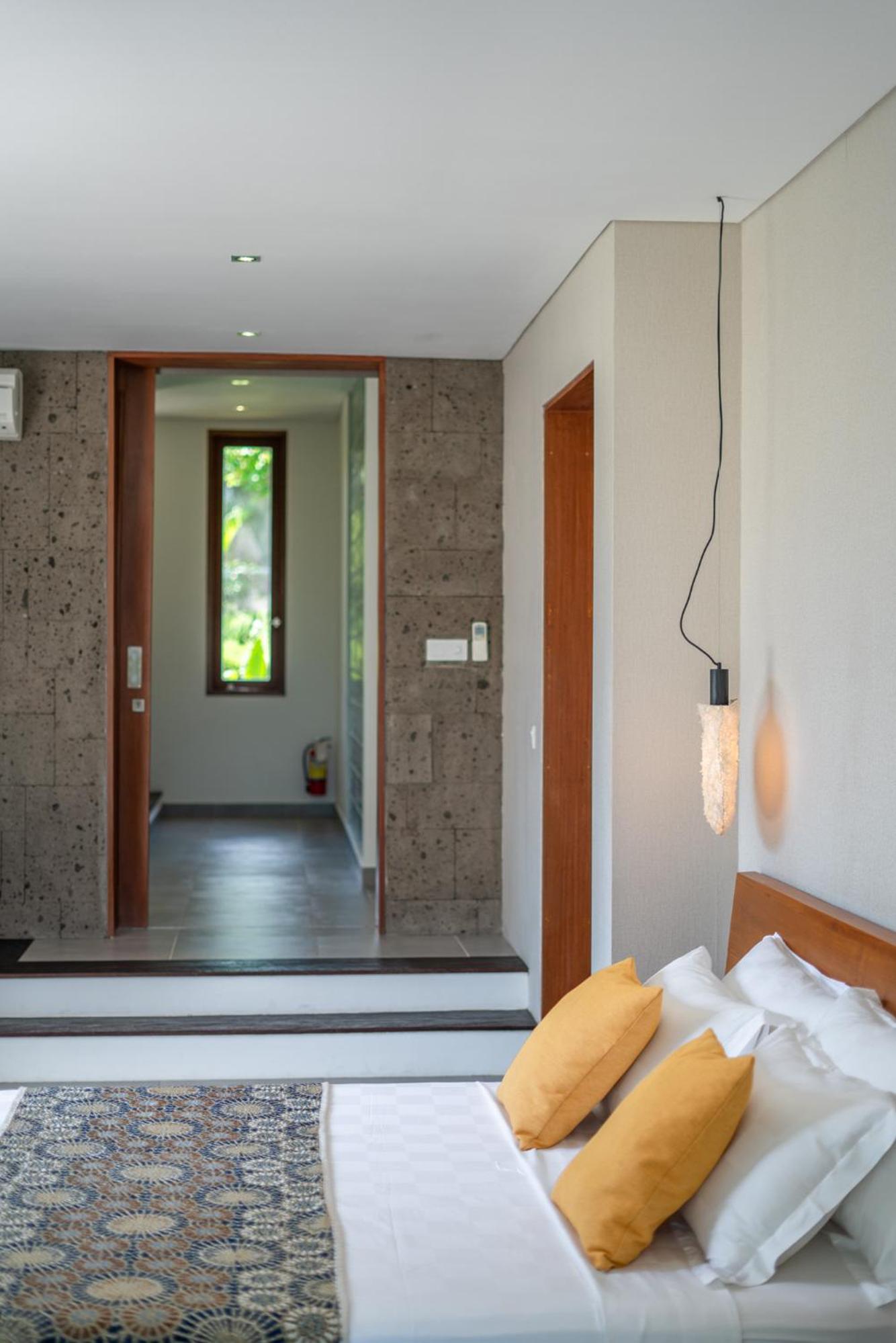 La Maison d'Ulysse - Luxury 4-Bedroom Villa with Pool in Canggu view 3