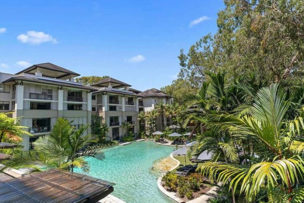 2 bedroom Apartment Palm Cove