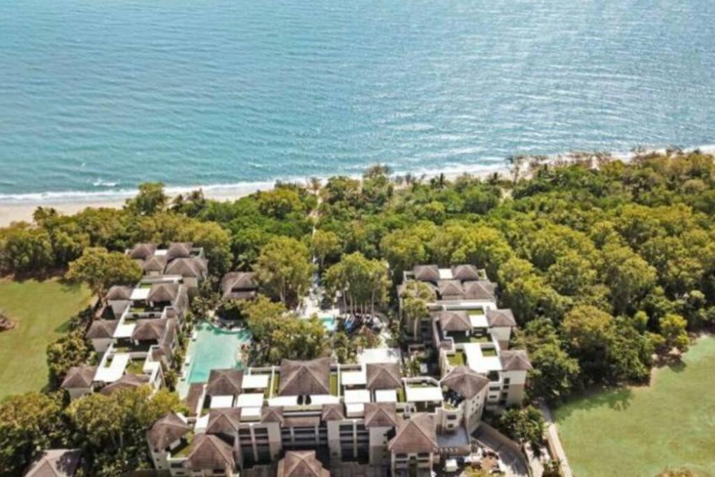 2 bedroom Apartment Palm Cove