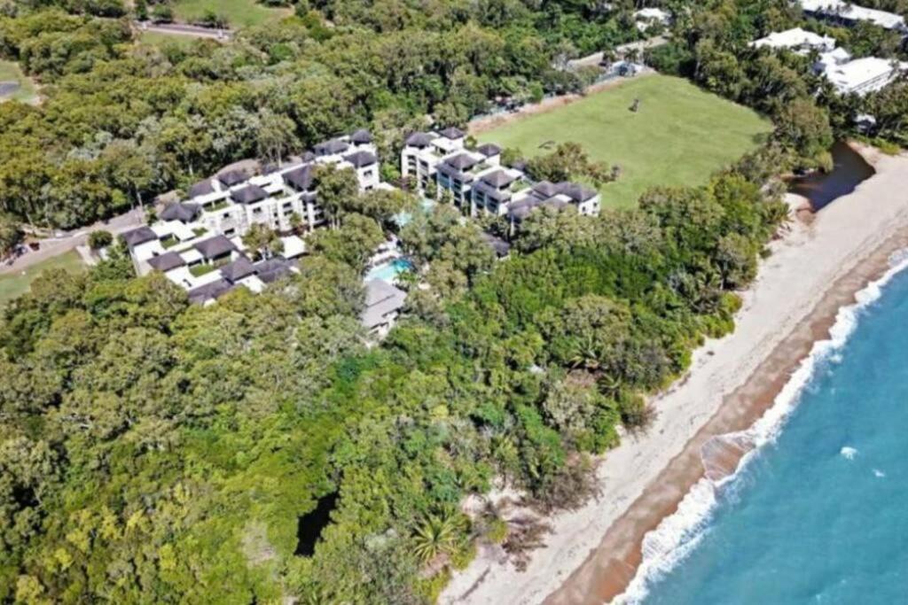 2 bedroom Apartment Palm Cove