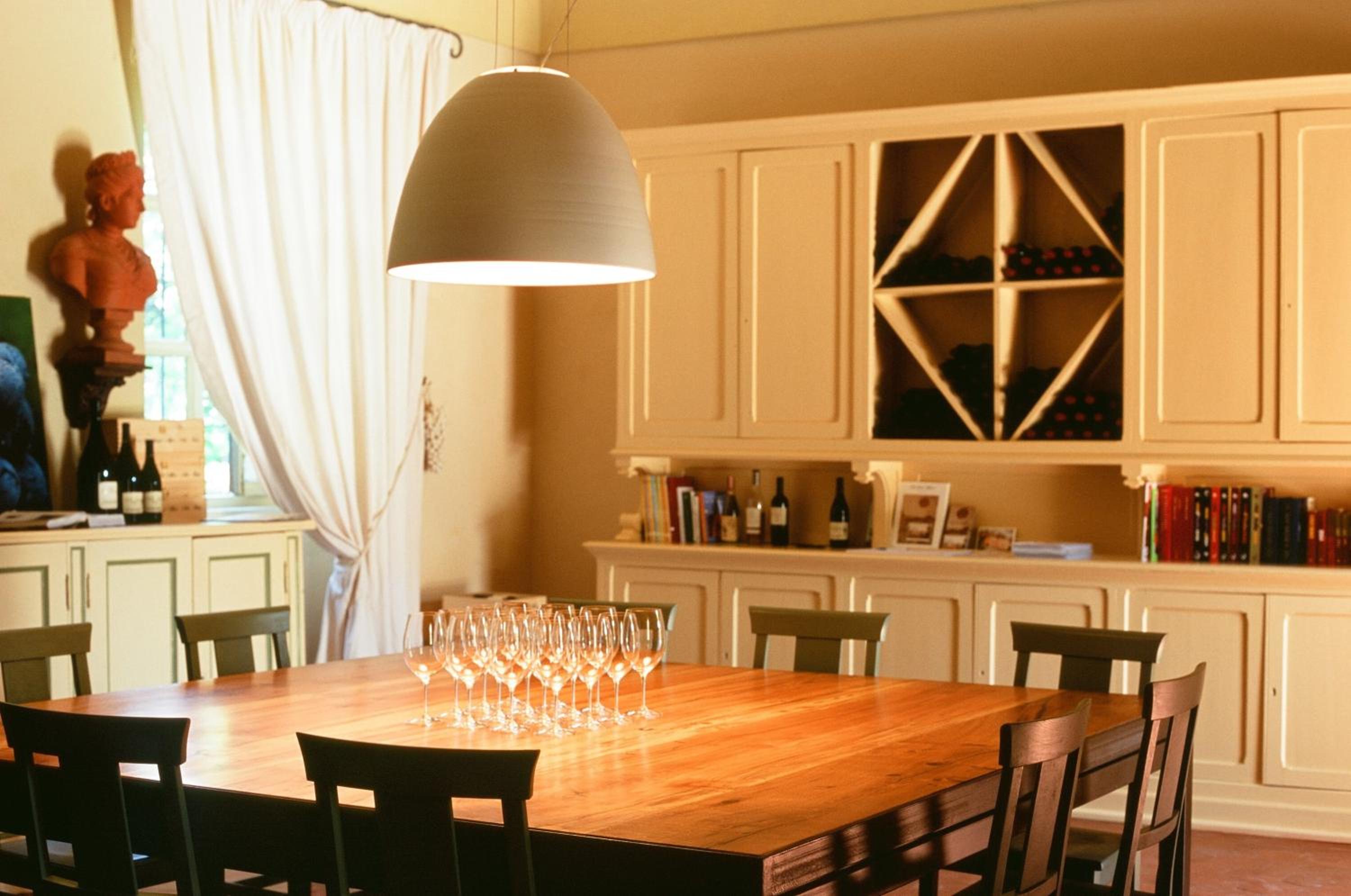 Marchesi Alfieri - Cantine e Ospitalità