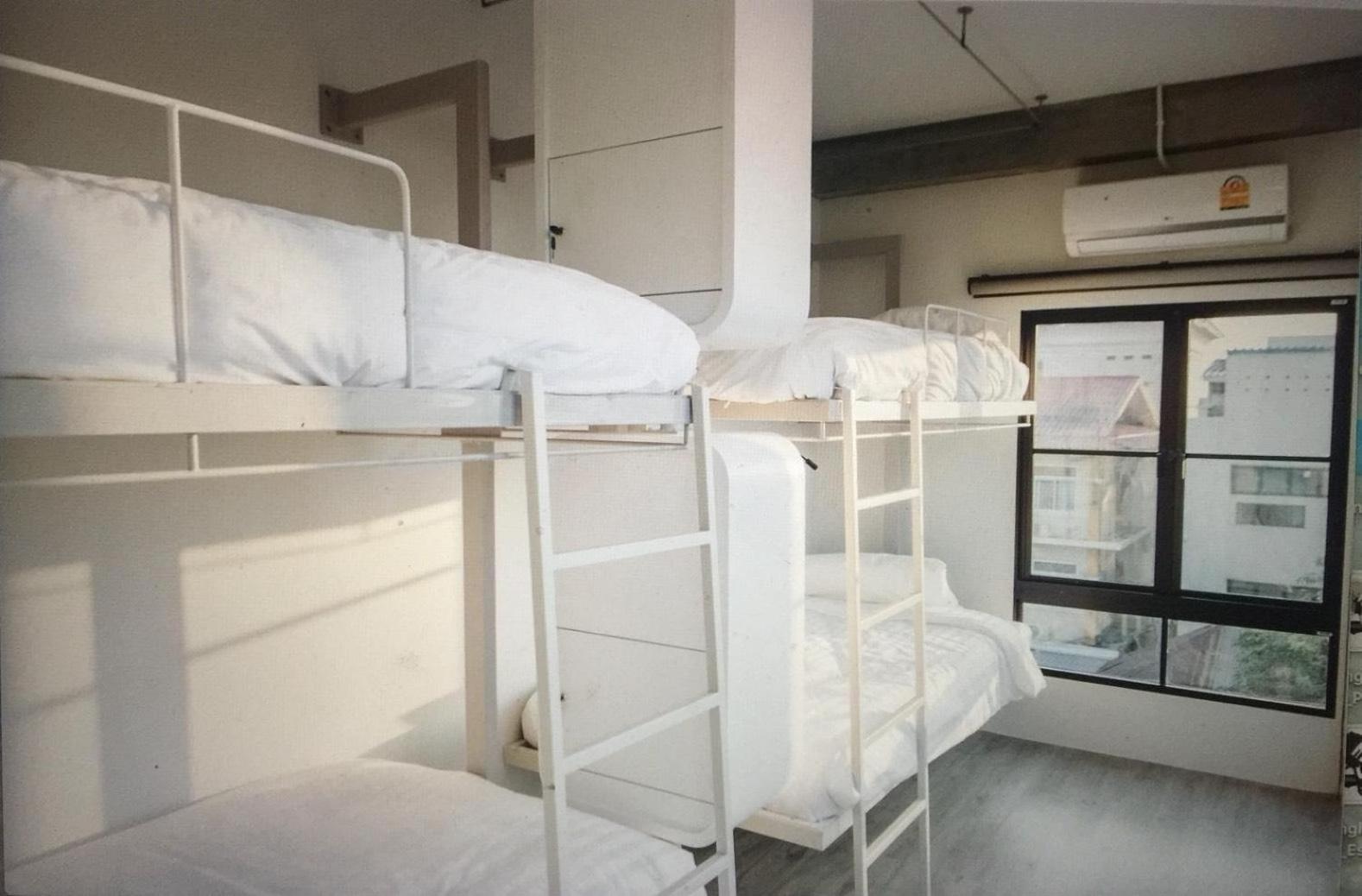 Bedspread Hostel