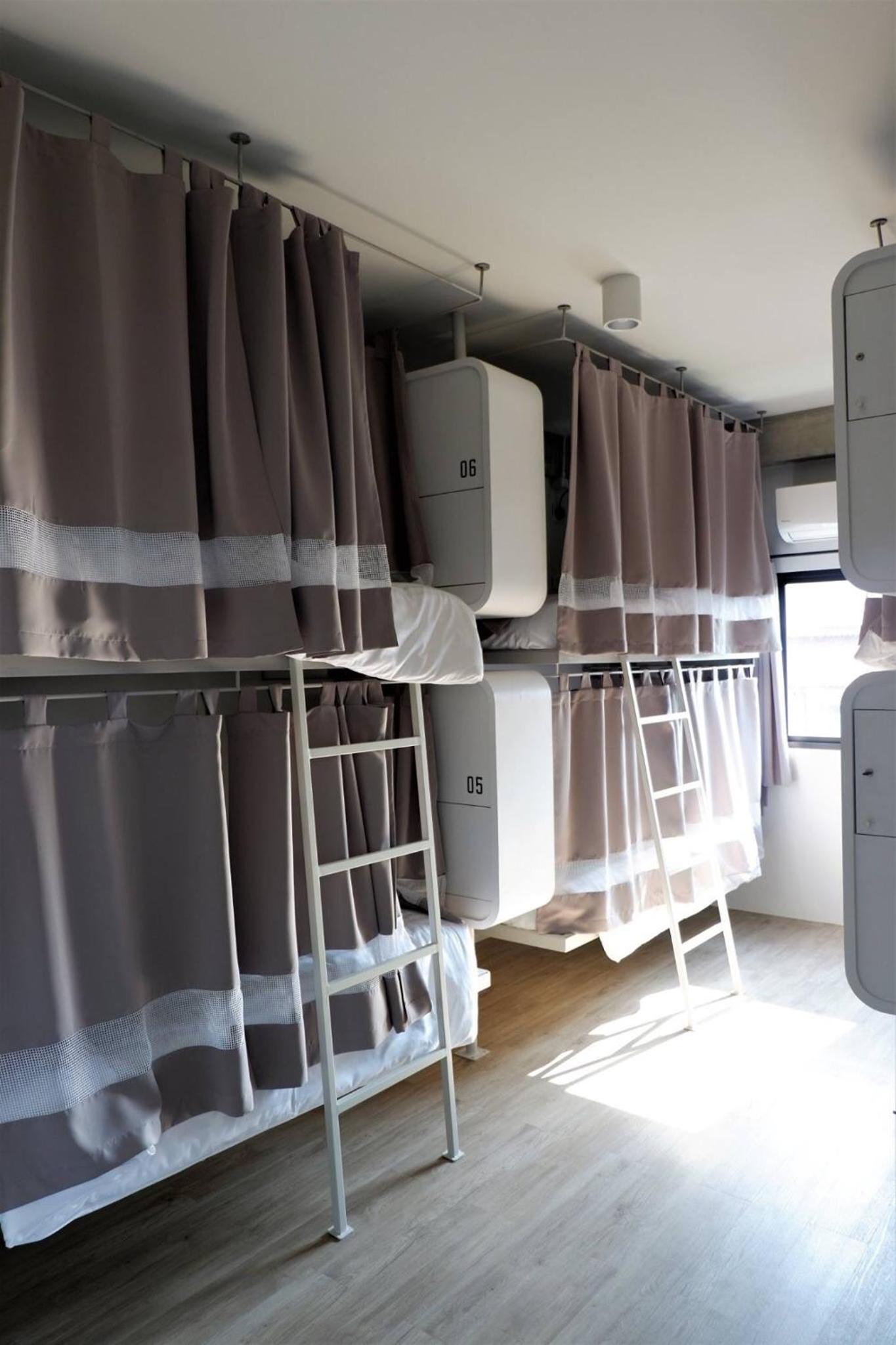 Bedspread Hostel