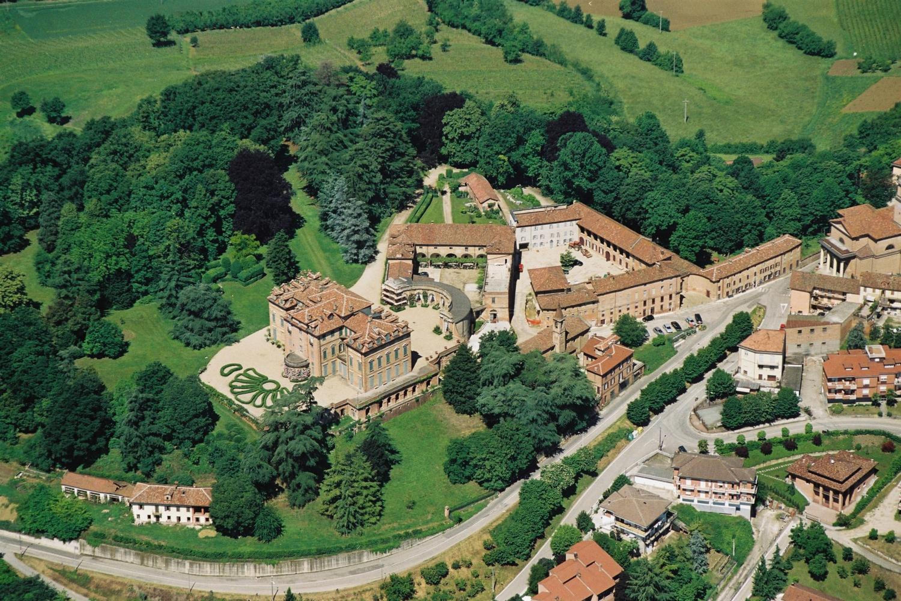 Marchesi Alfieri - Cantine e Ospitalità
