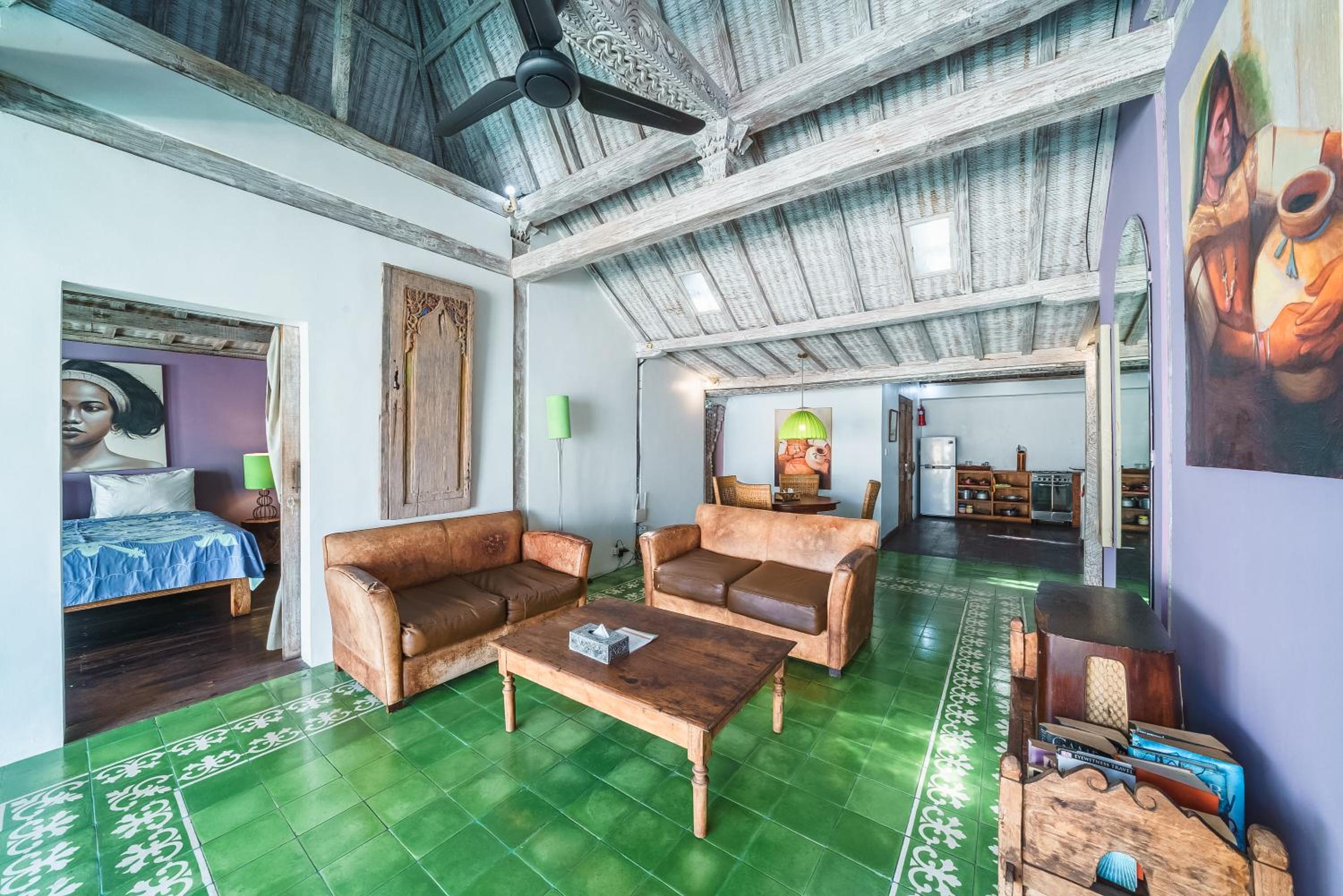 Villa West - Charming 2 bdr villa in Oberoi - PERFECT LOCATION!