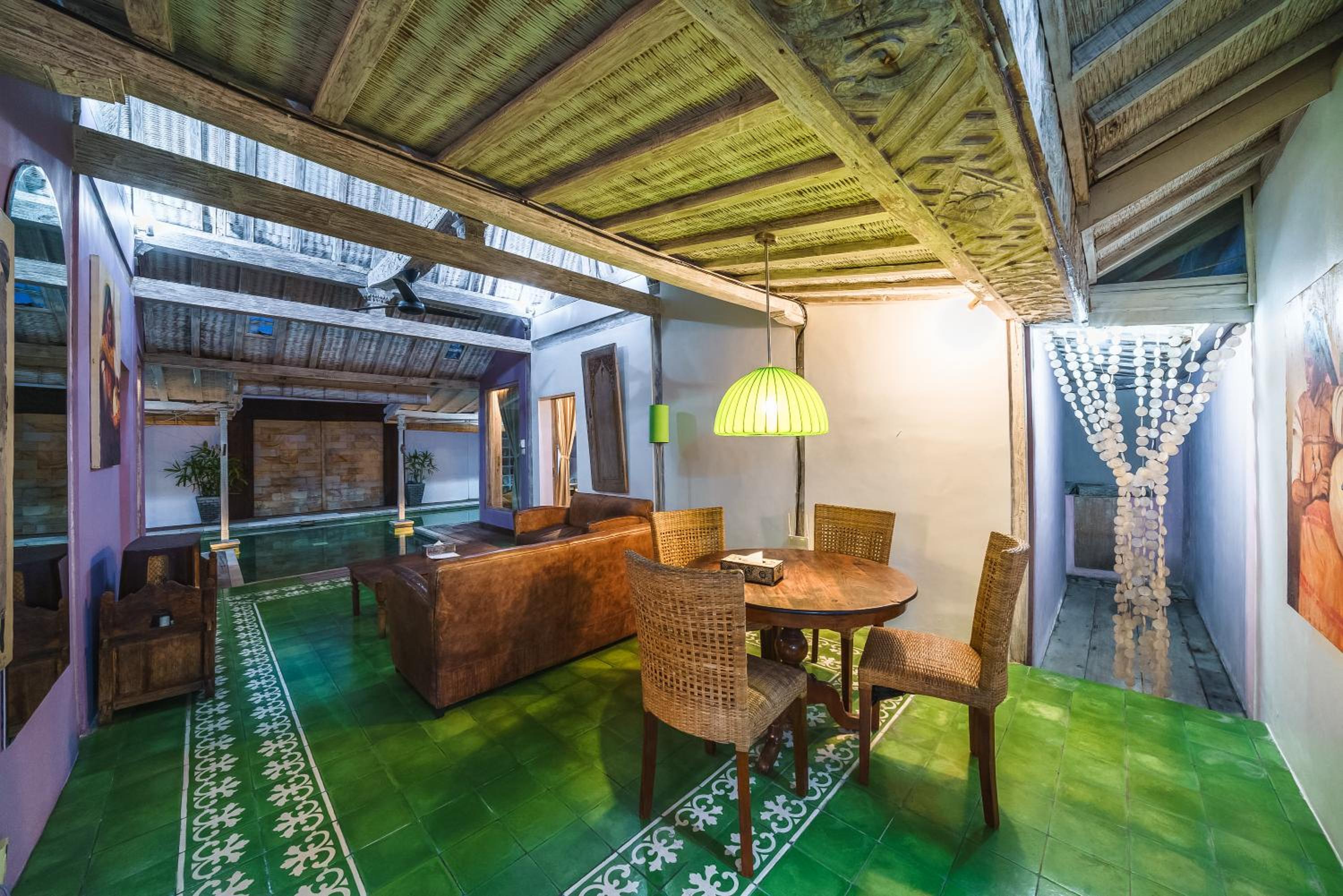 Villa West - Charming 2 bdr villa in Oberoi - PERFECT LOCATION!
