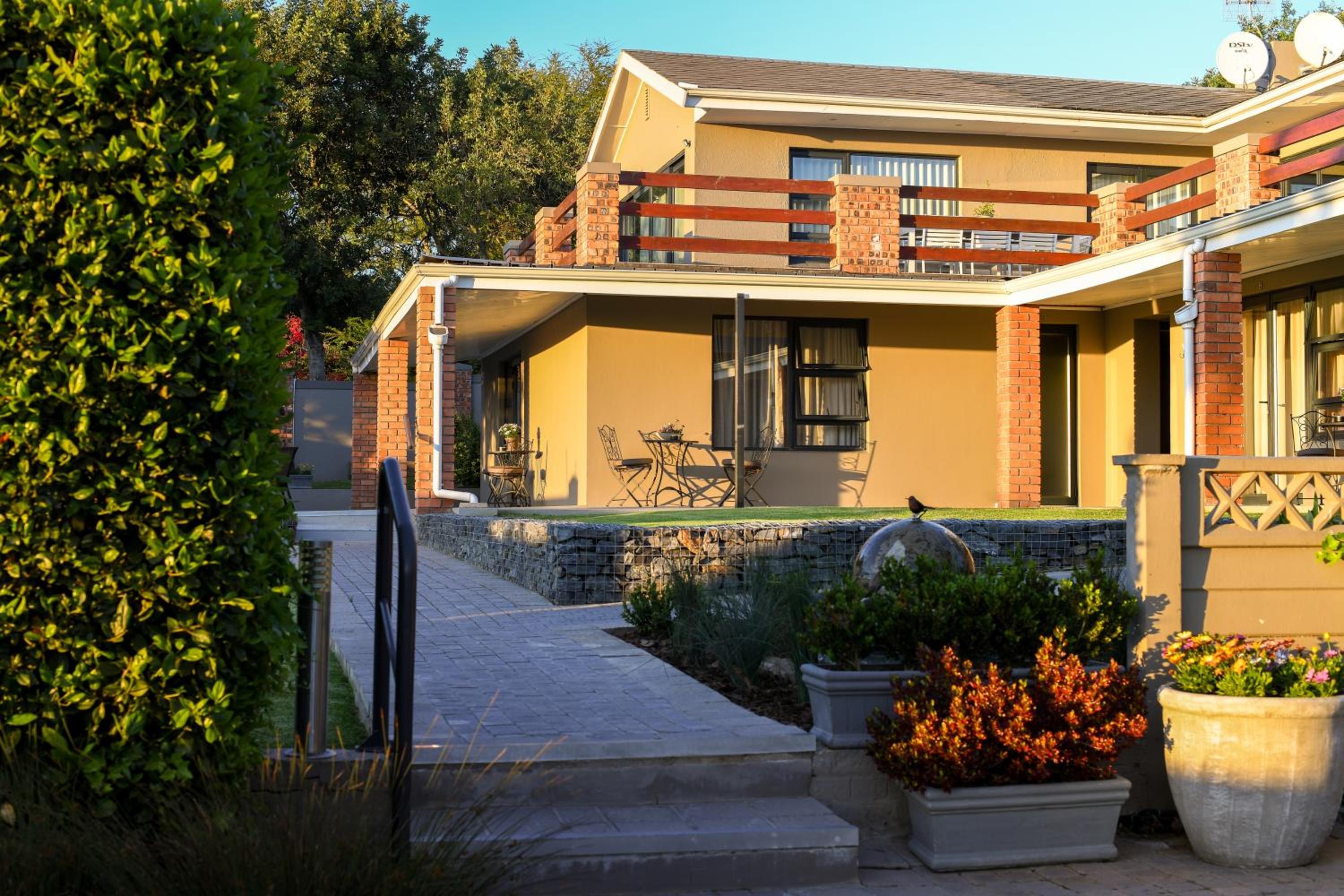 Four Palms Accommodation