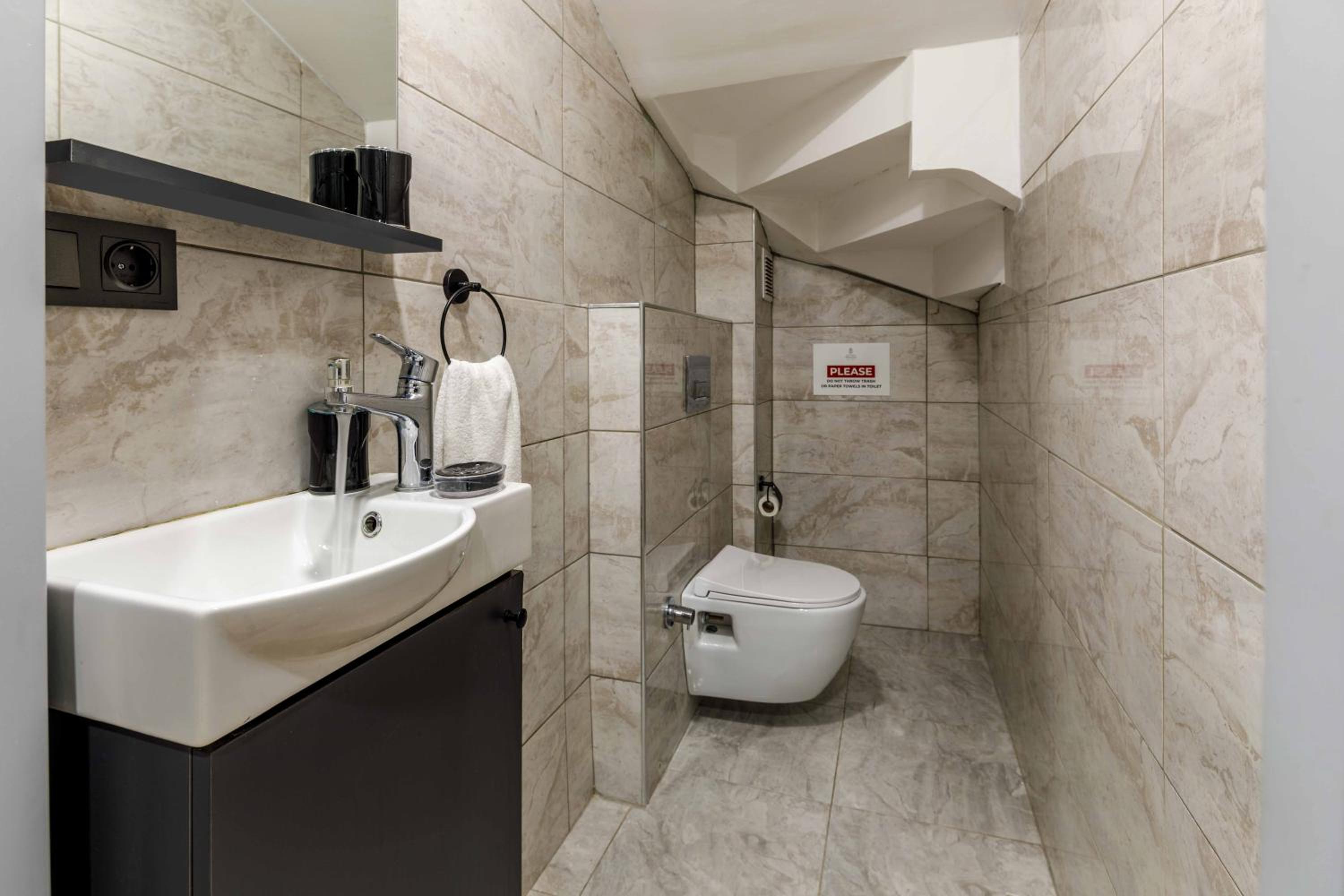 Monnas Bosphorus - Image 73