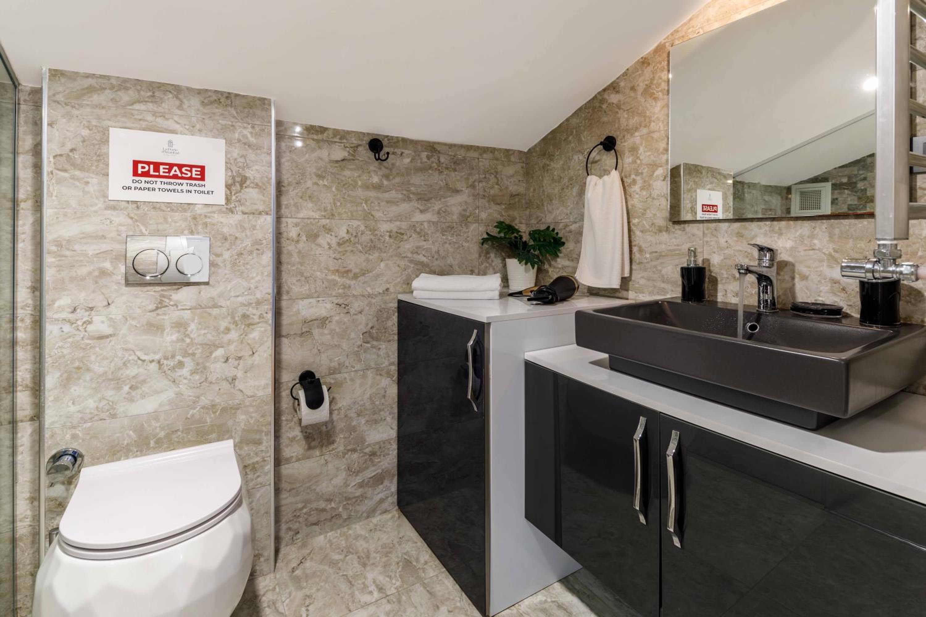 Monnas Bosphorus - Image 29