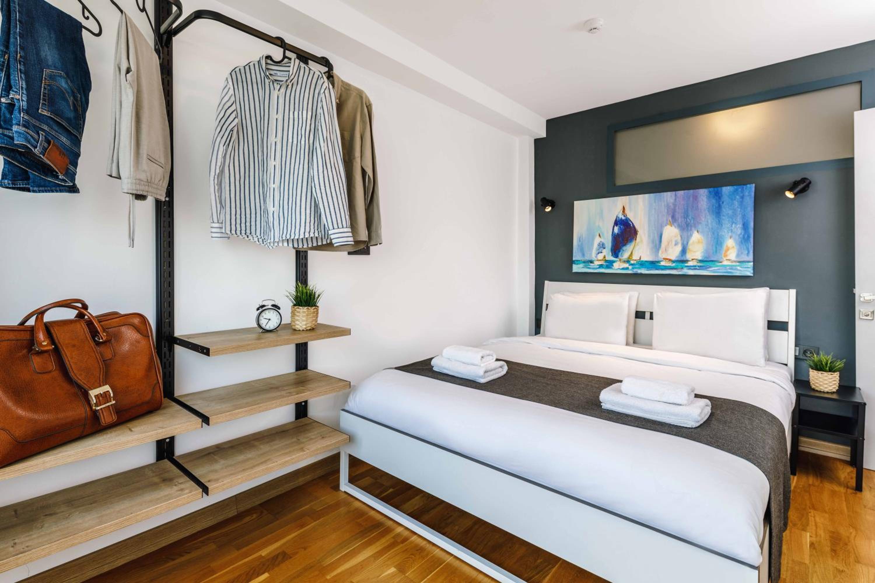 Monnas Bosphorus - Image 26