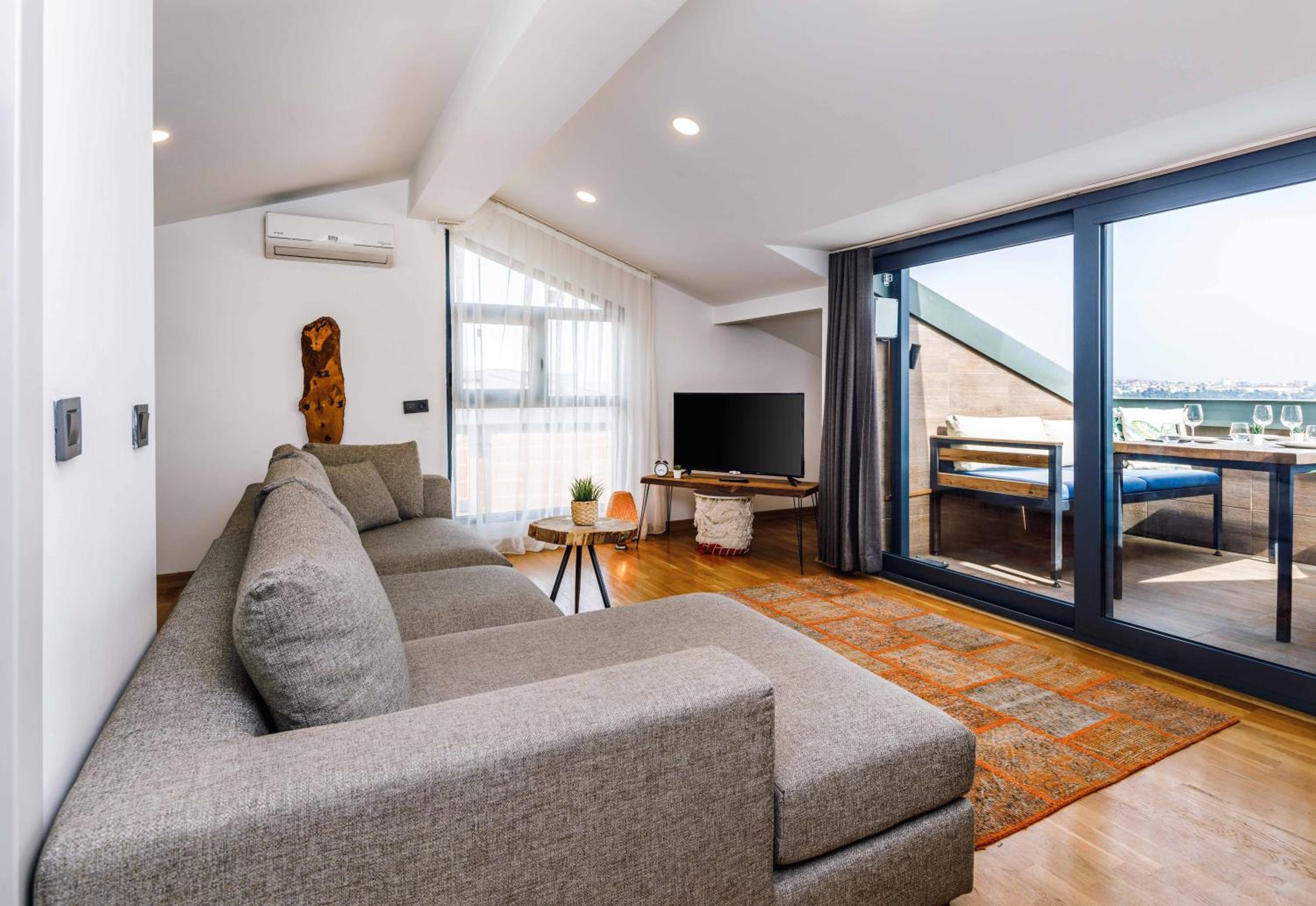 Monnas Bosphorus - Image 39