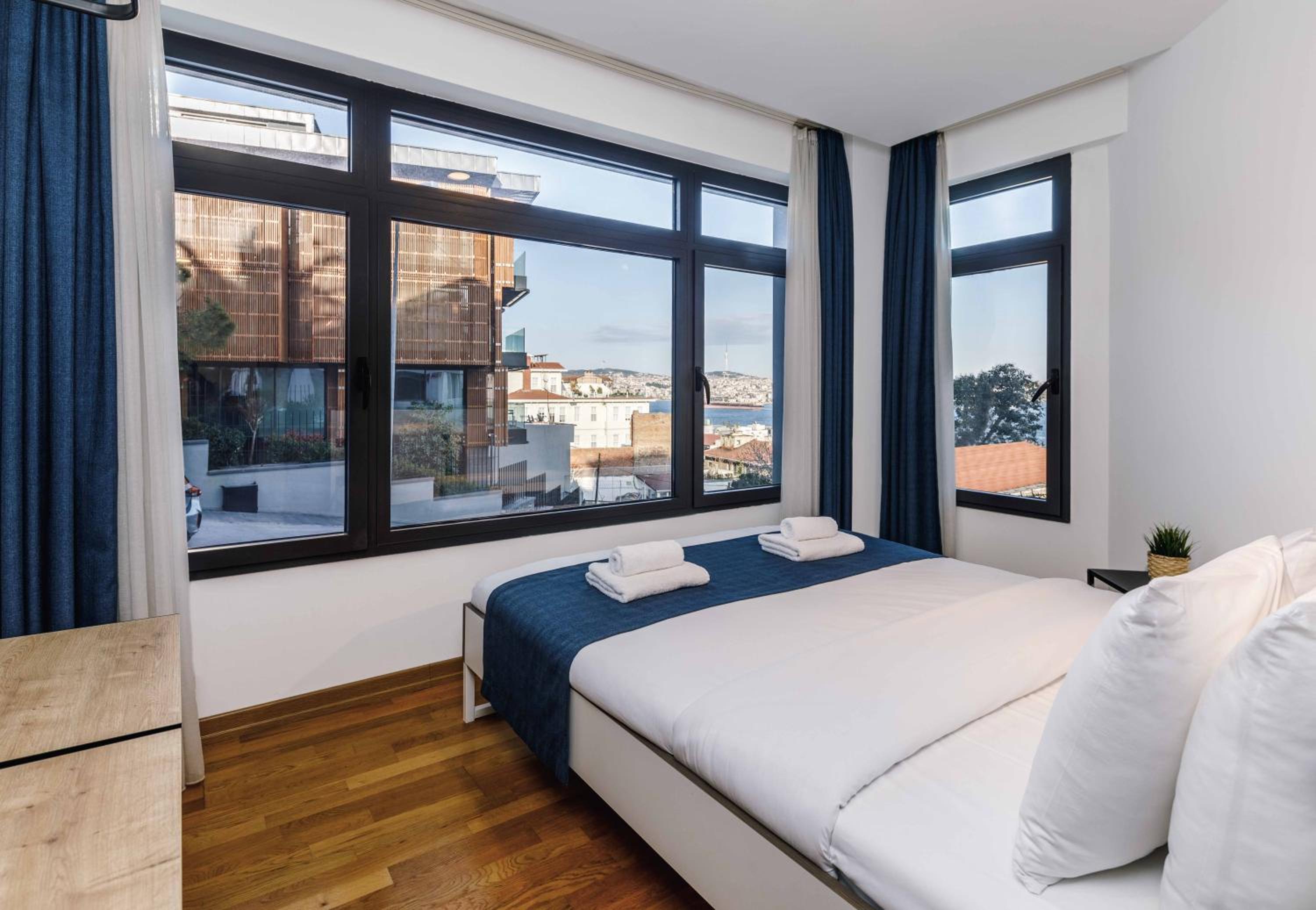 Monnas Bosphorus - Image 46