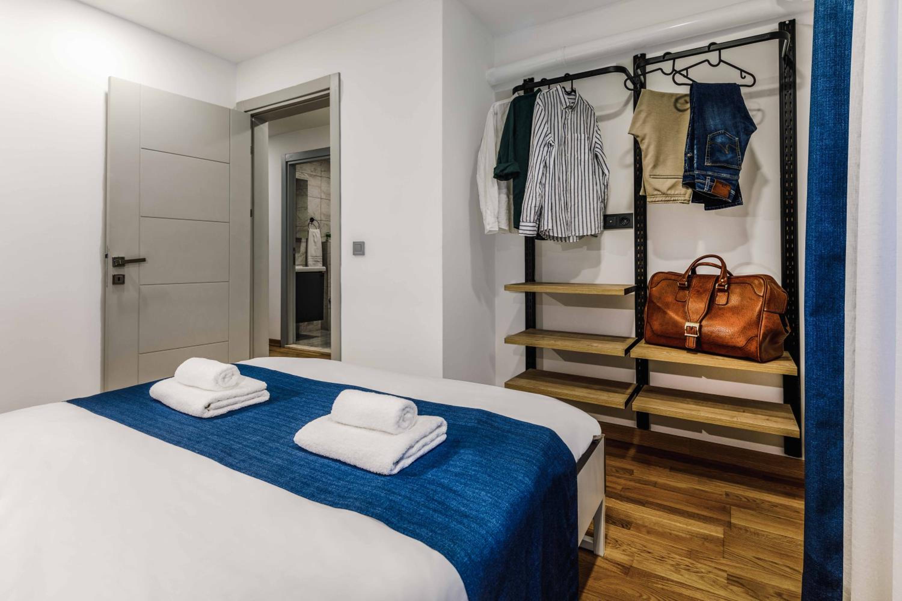 Monnas Bosphorus - Image 84